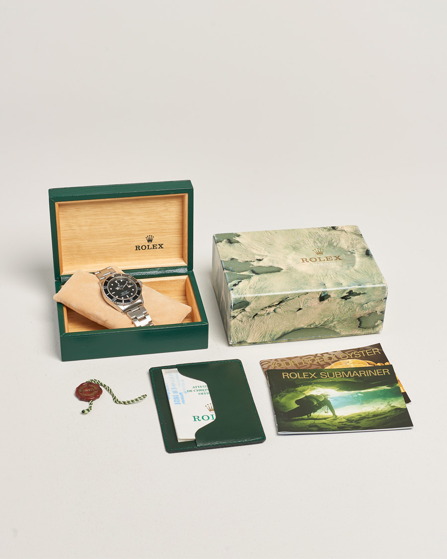 Mies | Pre-Owned & Vintage Watches | Rolex Pre-Owned | Submariner Date