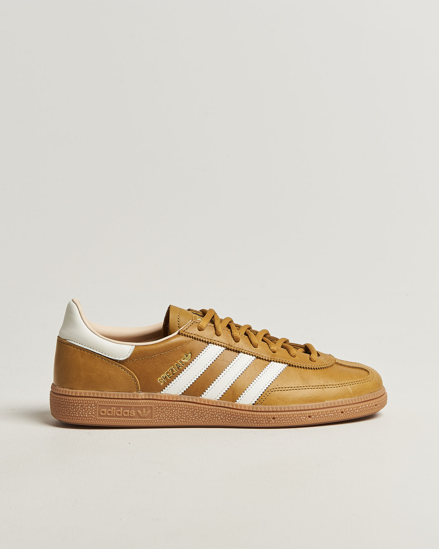 Mies | Tennarit | adidas Originals | Handball Spezial Sneaker Gold Brown/White