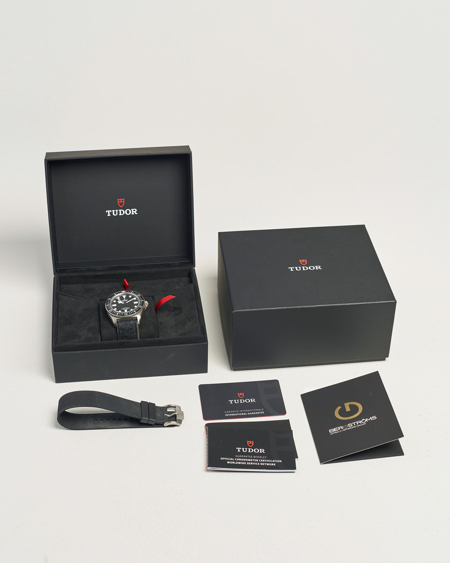 Mies | Pre-Owned & Vintage Watches | Tudor Pre-Owned | Pelagos 