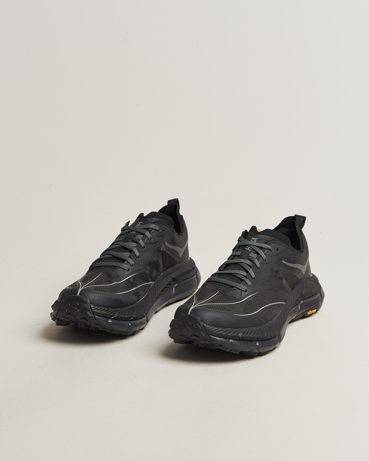 Mies | Juoksukengät | Hoka | Mafate Speed 4 Lite Black/Outer Orbit