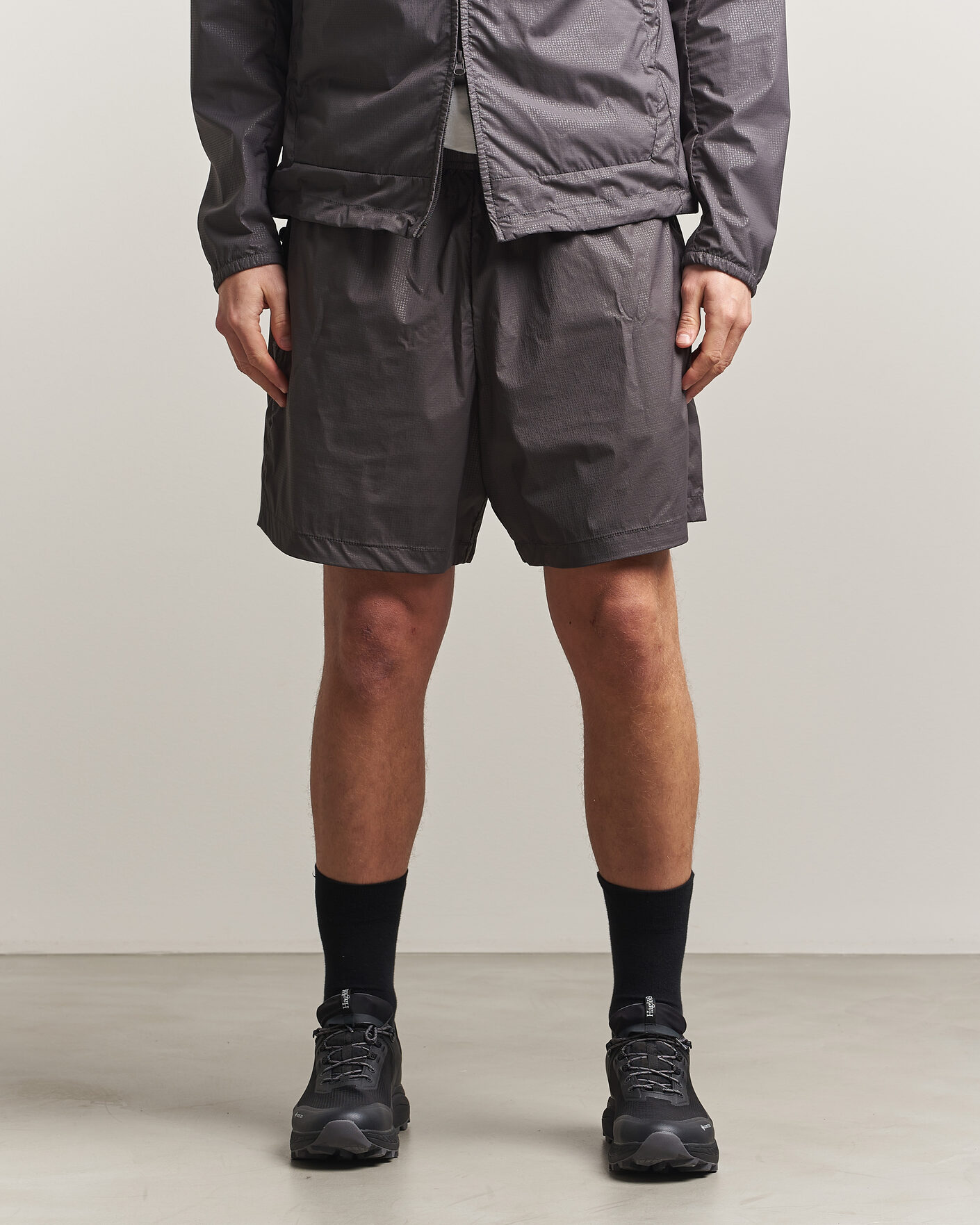Mies | Shortsit | Stone Island | Stellina Nylon Stretch Shorts Charcoal