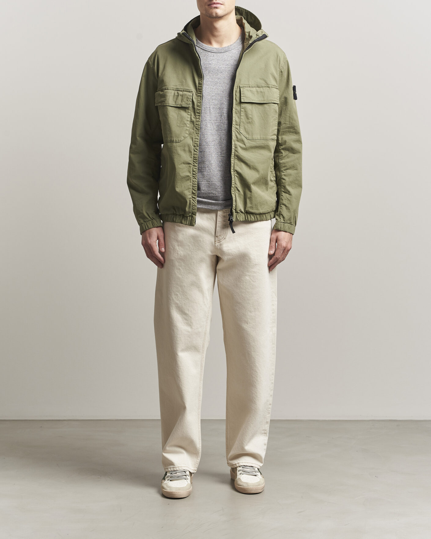 Mies | Takit | Stone Island | Stretch Cotton Twill Hood Jacket Military Green