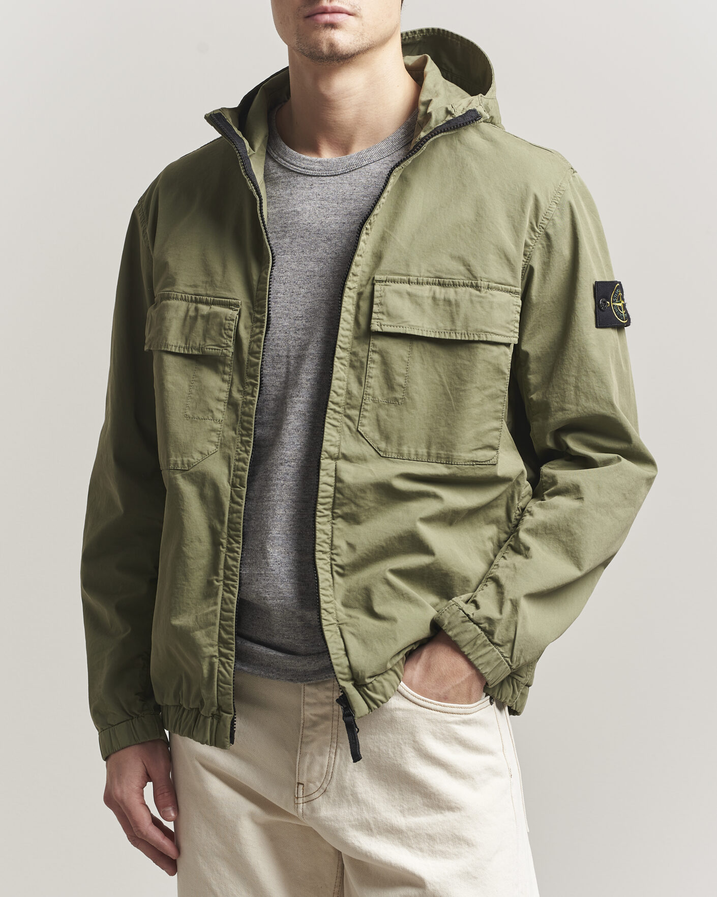Mies | Takit | Stone Island | Stretch Cotton Twill Hood Jacket Military Green