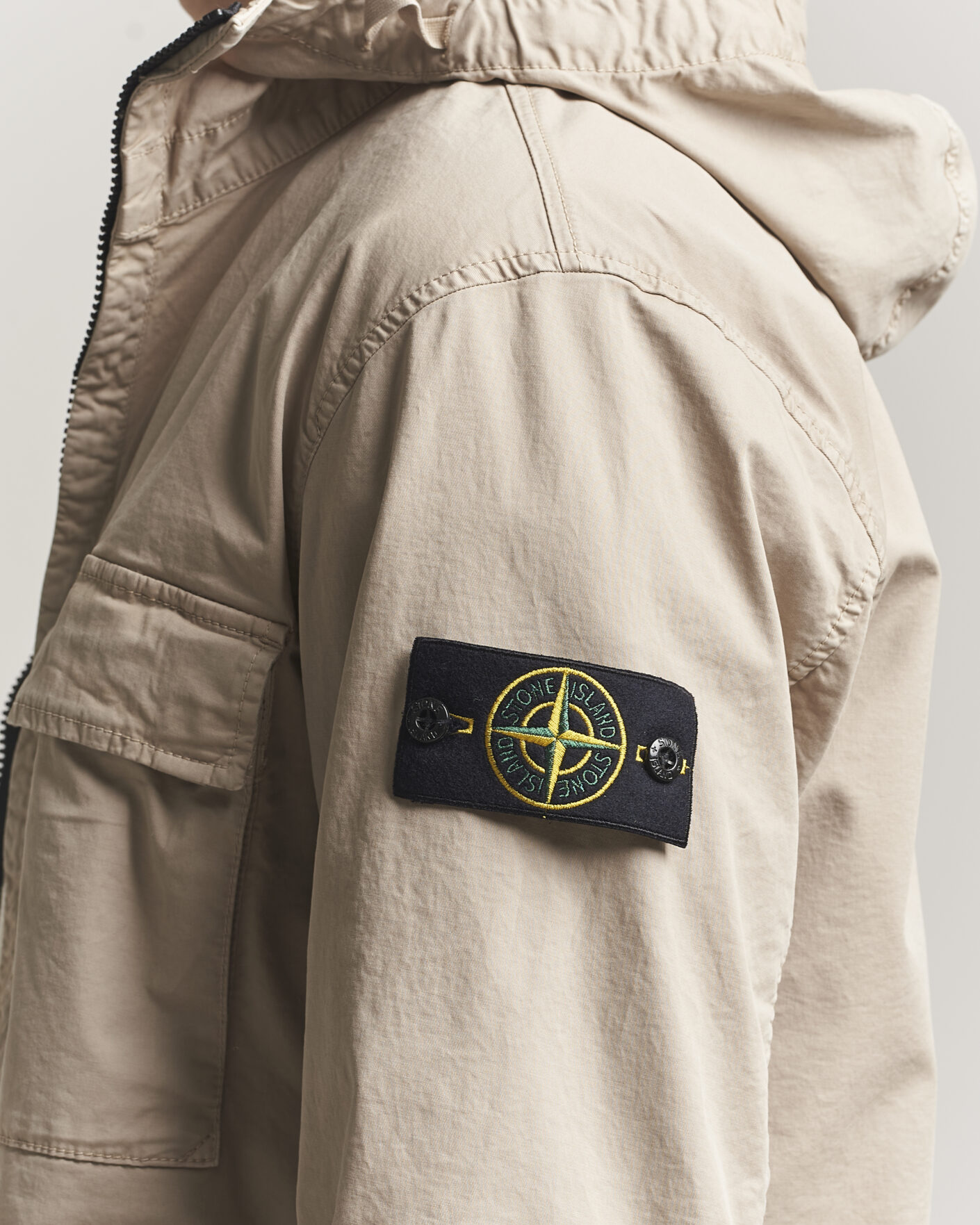 Mies | Takit | Stone Island | Stretch Cotton Twill Hood Jacket Desert