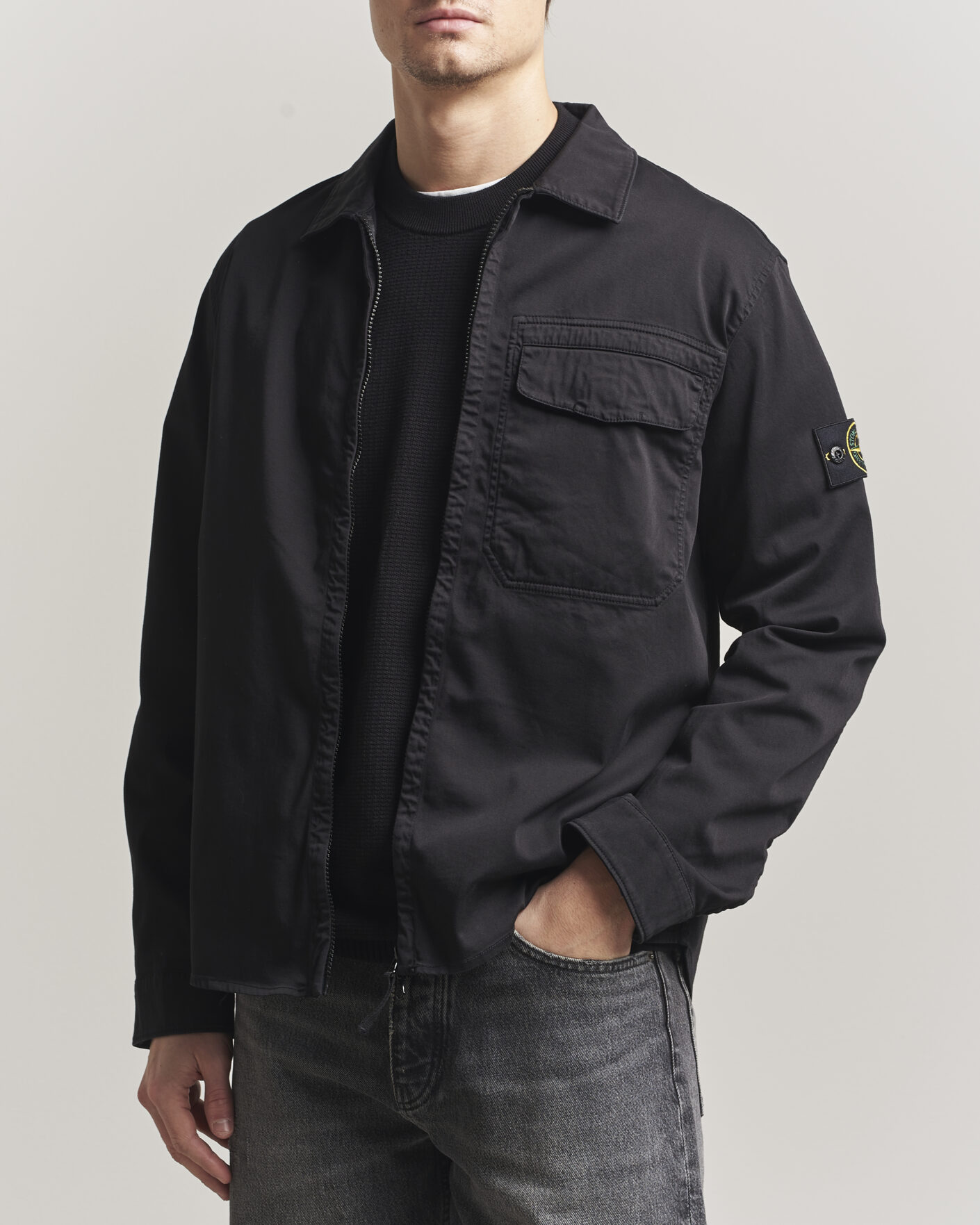 Mies | Kauluspaidat | Stone Island | Cotton Stretch Zip Overshirt Black