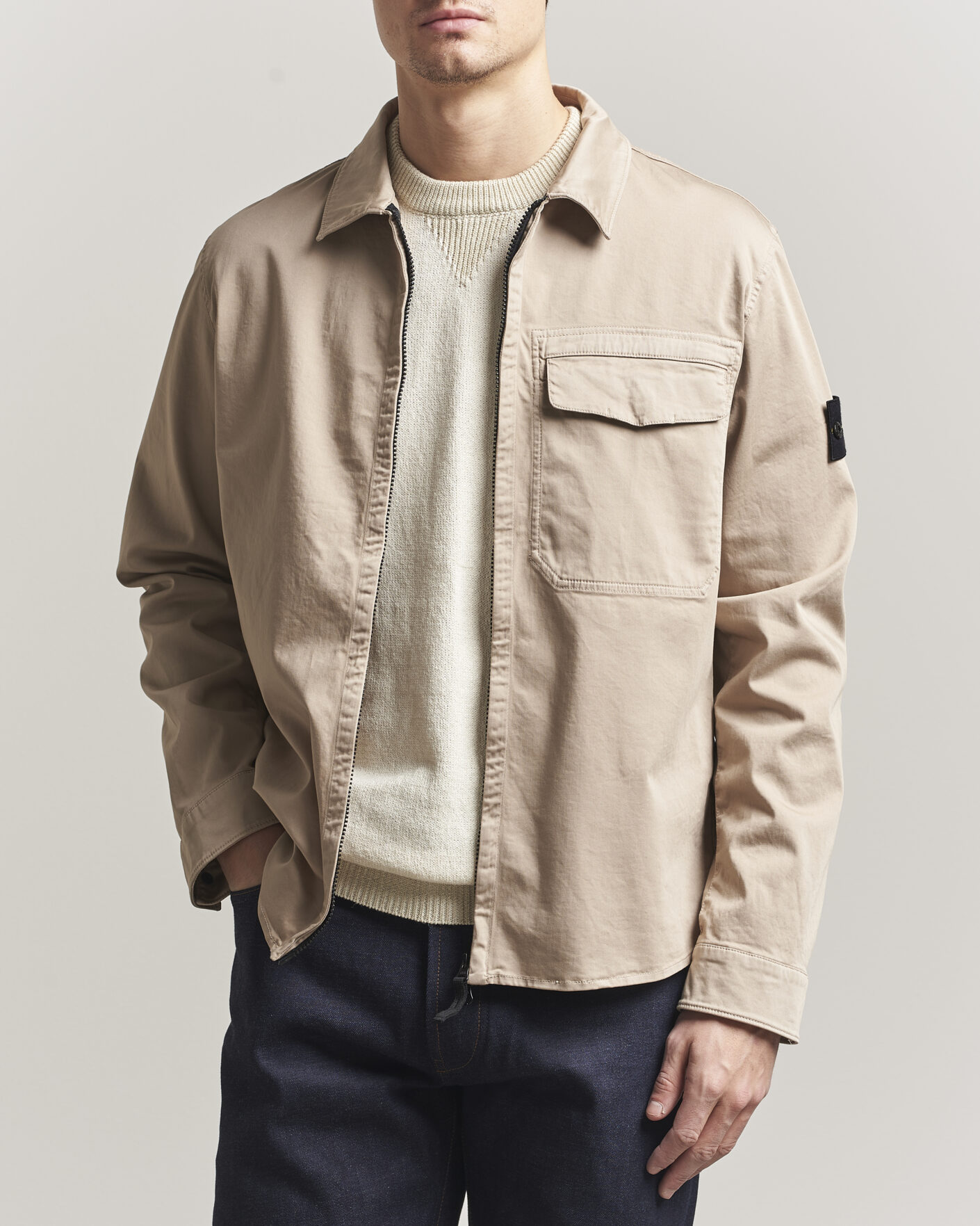 Mies | Kauluspaidat | Stone Island | Cotton Stretch Zip Overshirt Desert