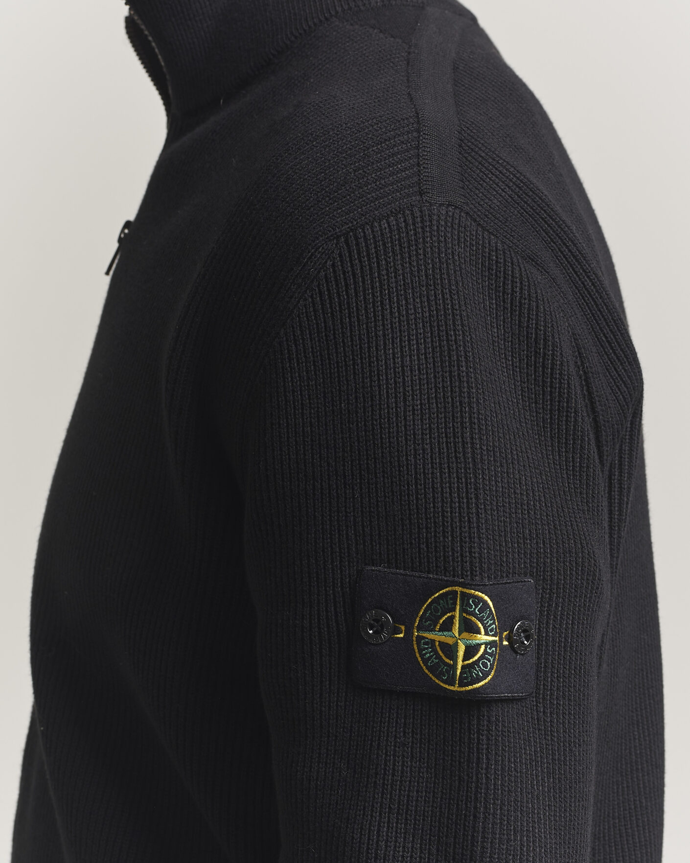 Mies | Puserot | Stone Island | Ribbed Soft Organic Cotton Full Zip Black