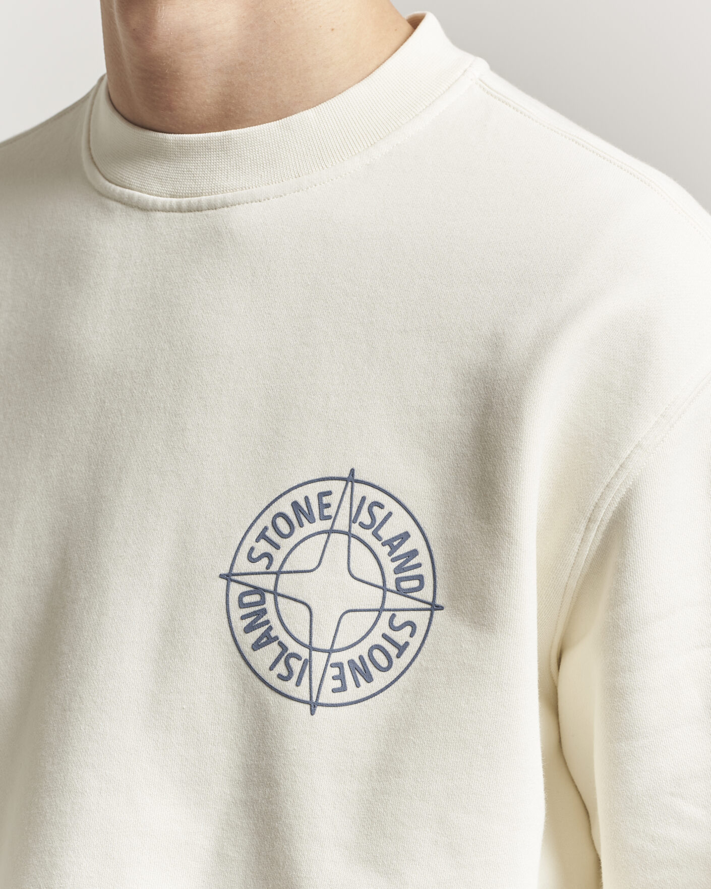 Mies | Puserot | Stone Island | Cotton Fleece Printed Logo Sweatshirt Ivory