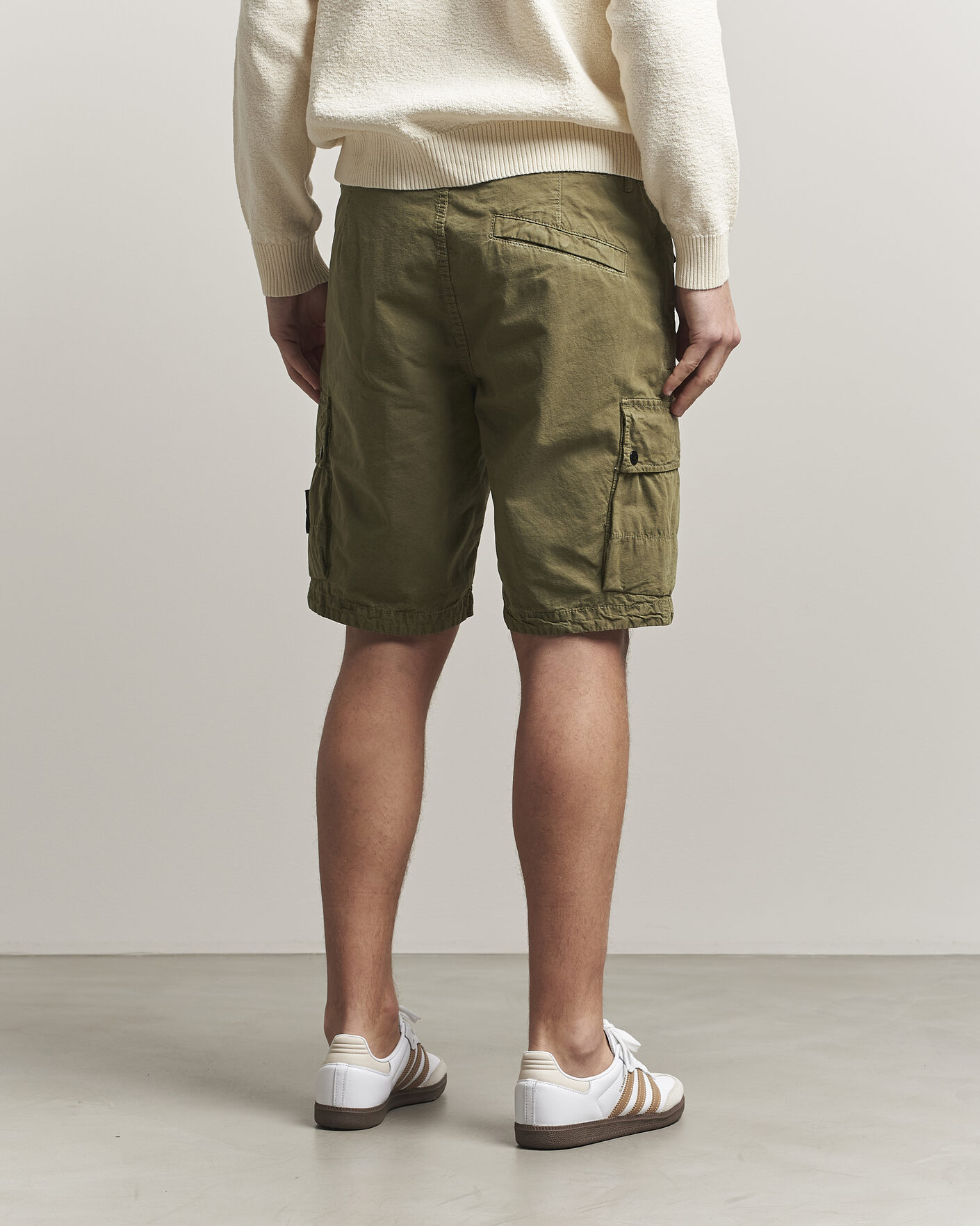 Mies | Shortsit | Stone Island | Brushed Cotton Canvas Cargo Shorts Military Green