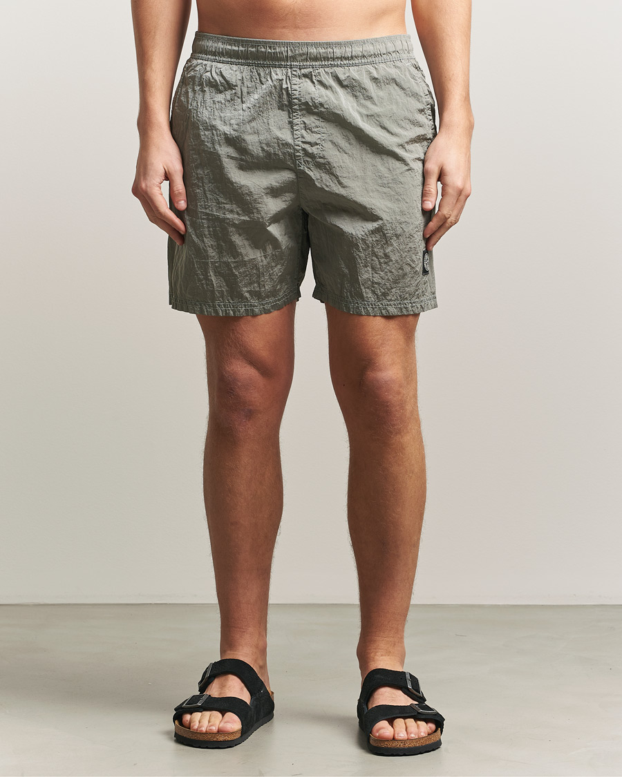 Mies | Uimahousut | Stone Island | Nylon Metal Econyl Swimshorts Pearl Grey