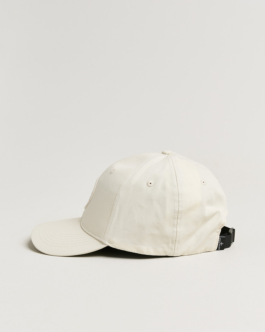 Mies | Päähineet | Stone Island | Classic Cotton Logo Cap Ivory