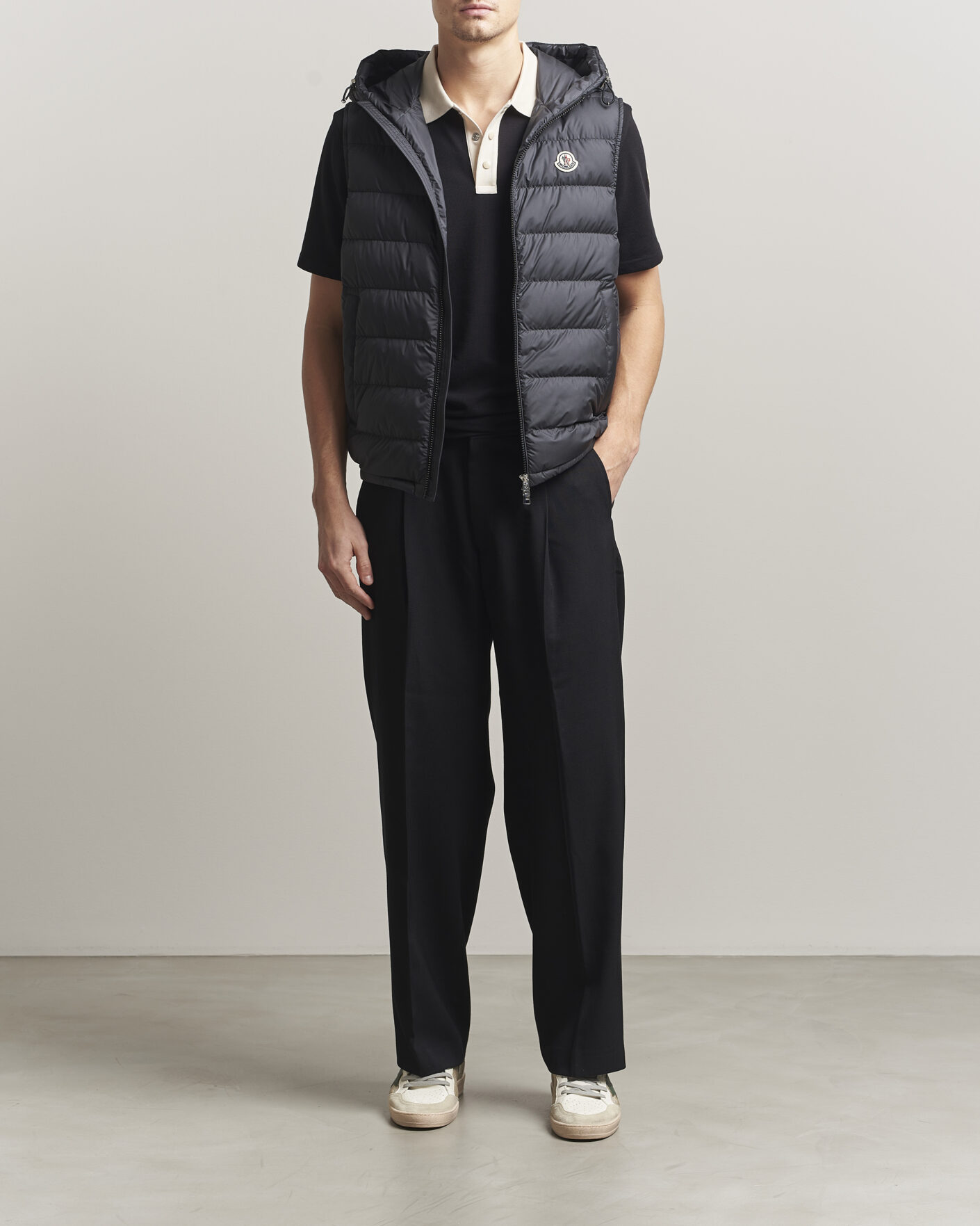 Mies | Ulkoliivit | Moncler | Marseillan Hooded Down Vest Black