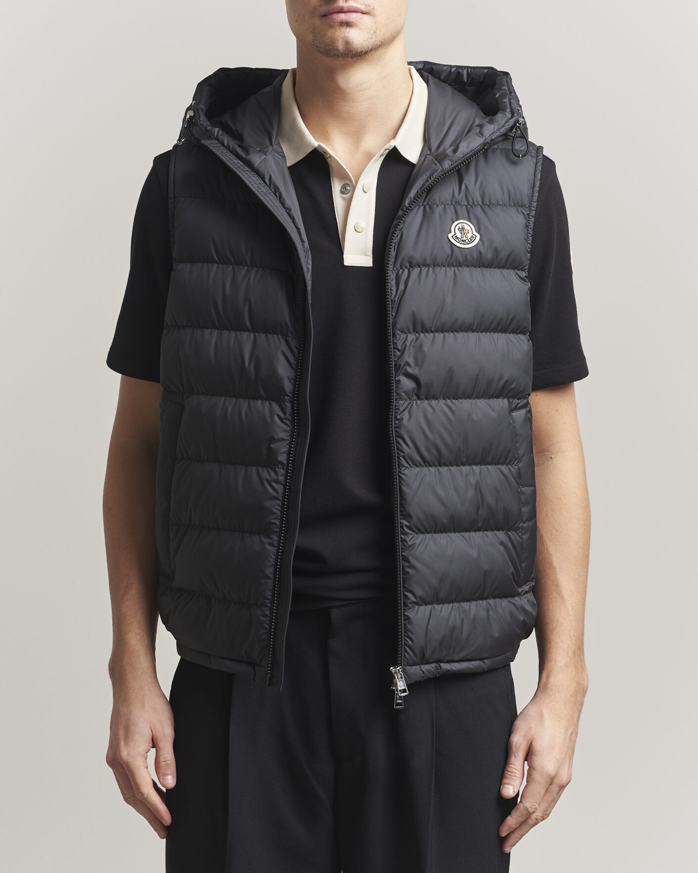 Mies | Ulkoliivit | Moncler | Marseillan Hooded Down Vest Black