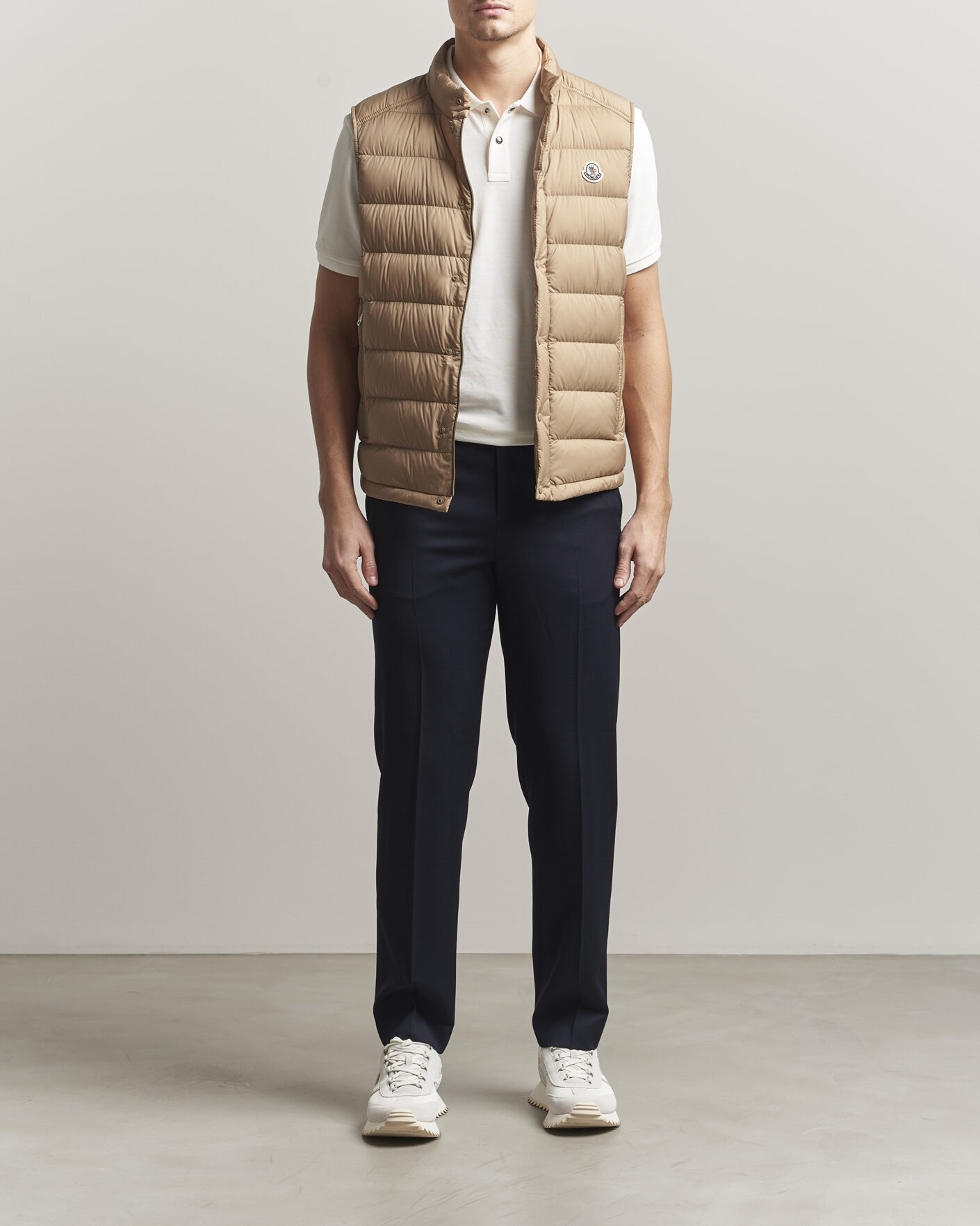 Mies | Ulkoliivit | Moncler | Barthe Down Vest Tan