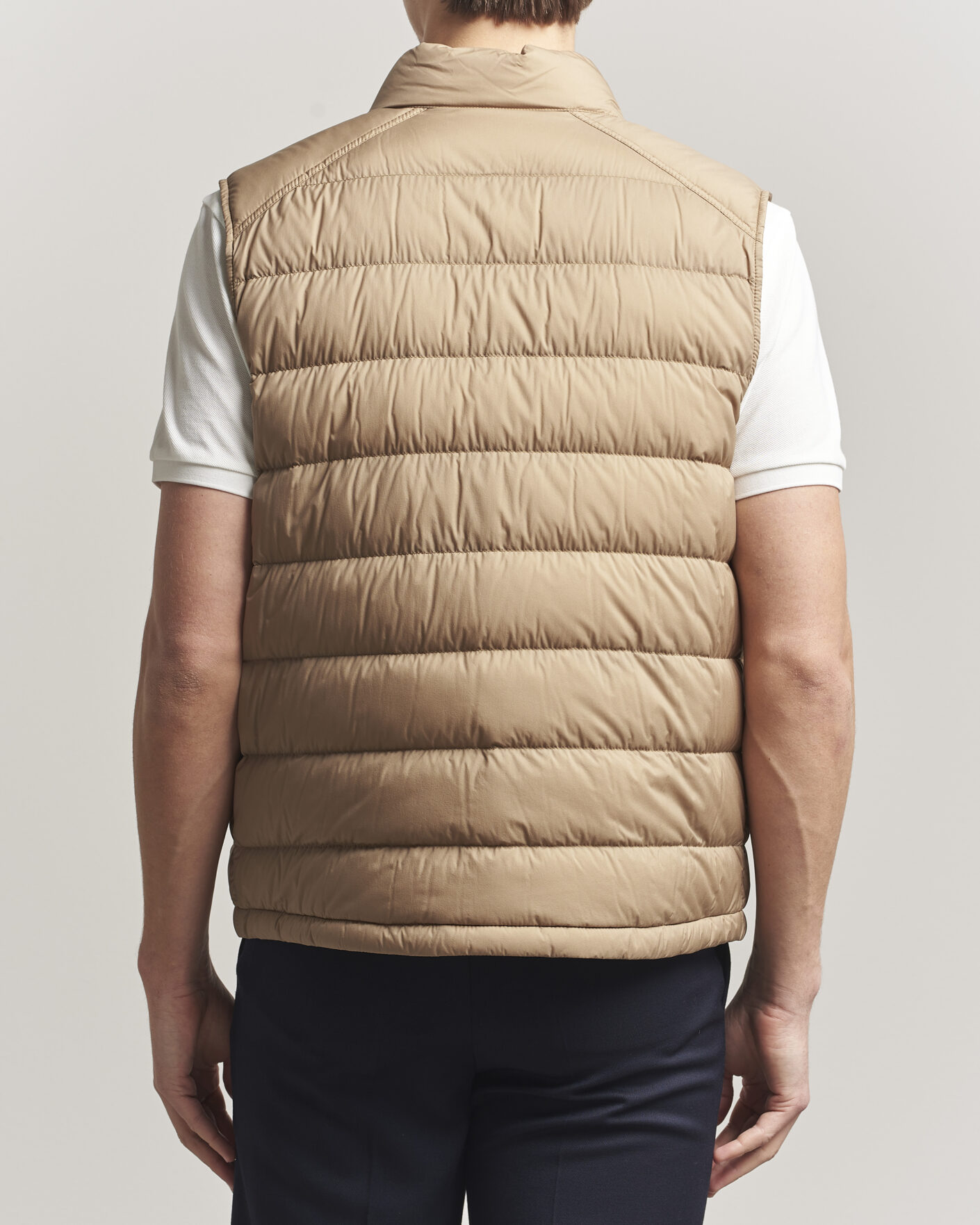 Mies | Ulkoliivit | Moncler | Barthe Down Vest Tan