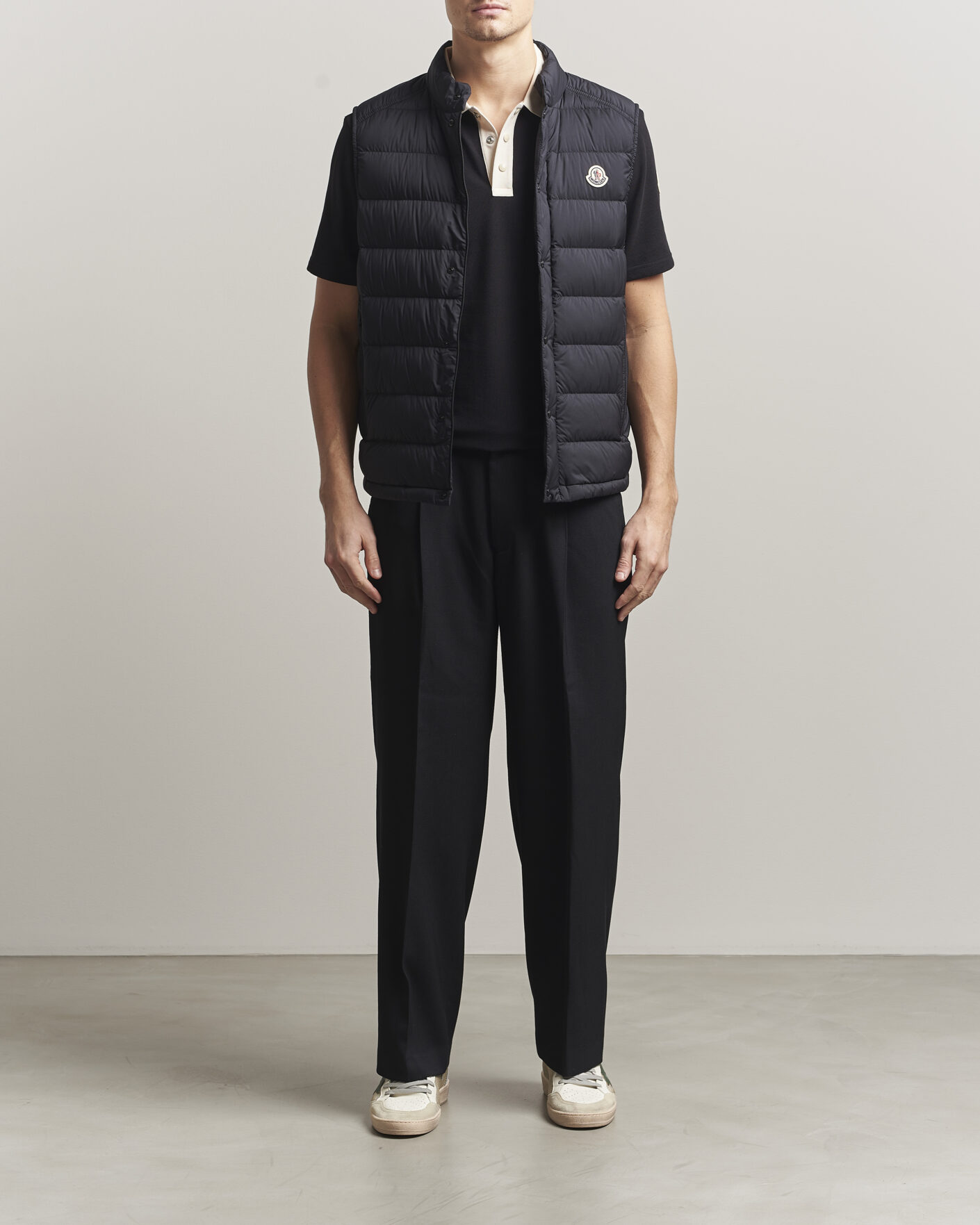 Mies | Ulkoliivit | Moncler | Barthe Down Vest Black