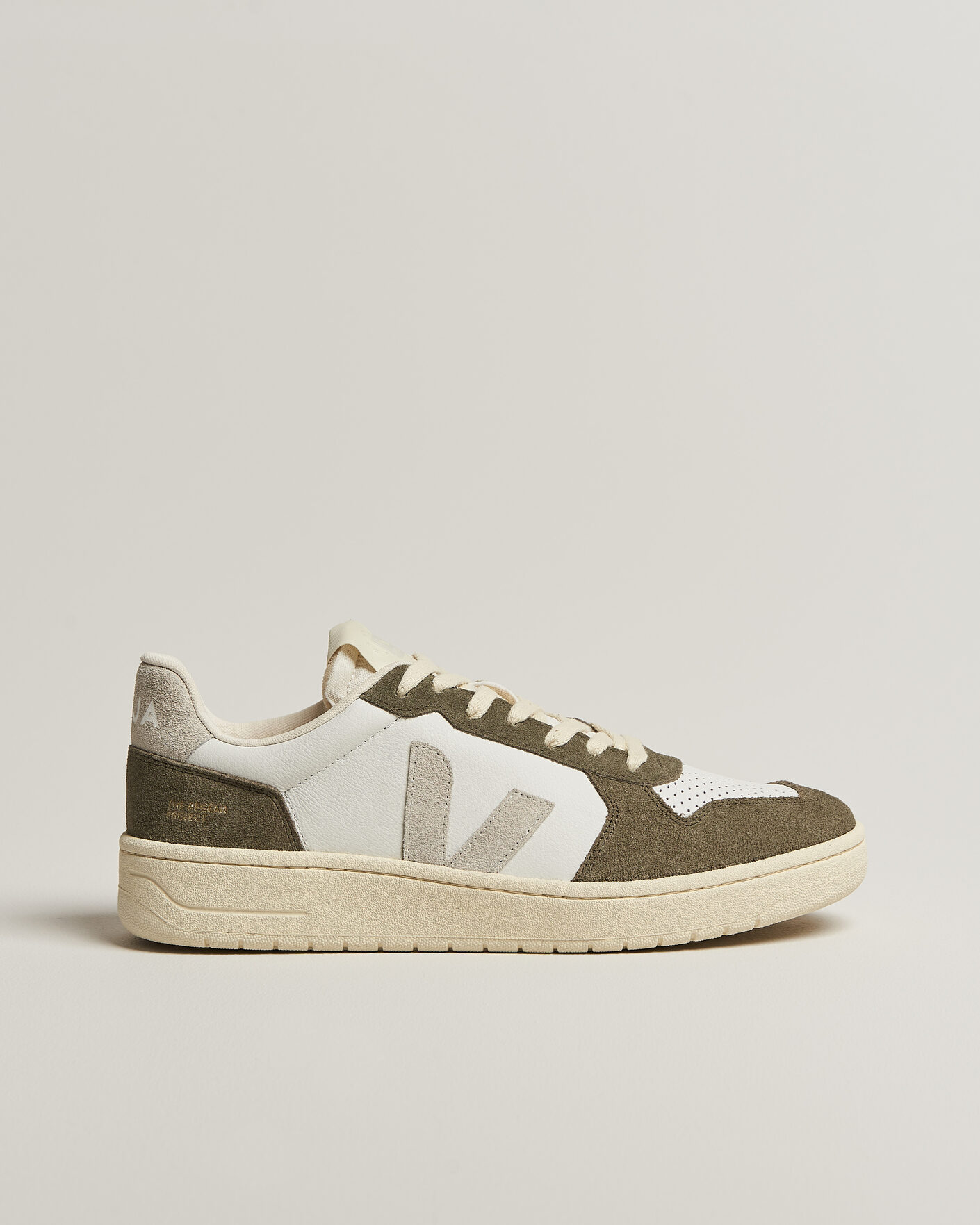 Mies | Tennarit | Veja | V-82 Sneaker White/Natural Khaki