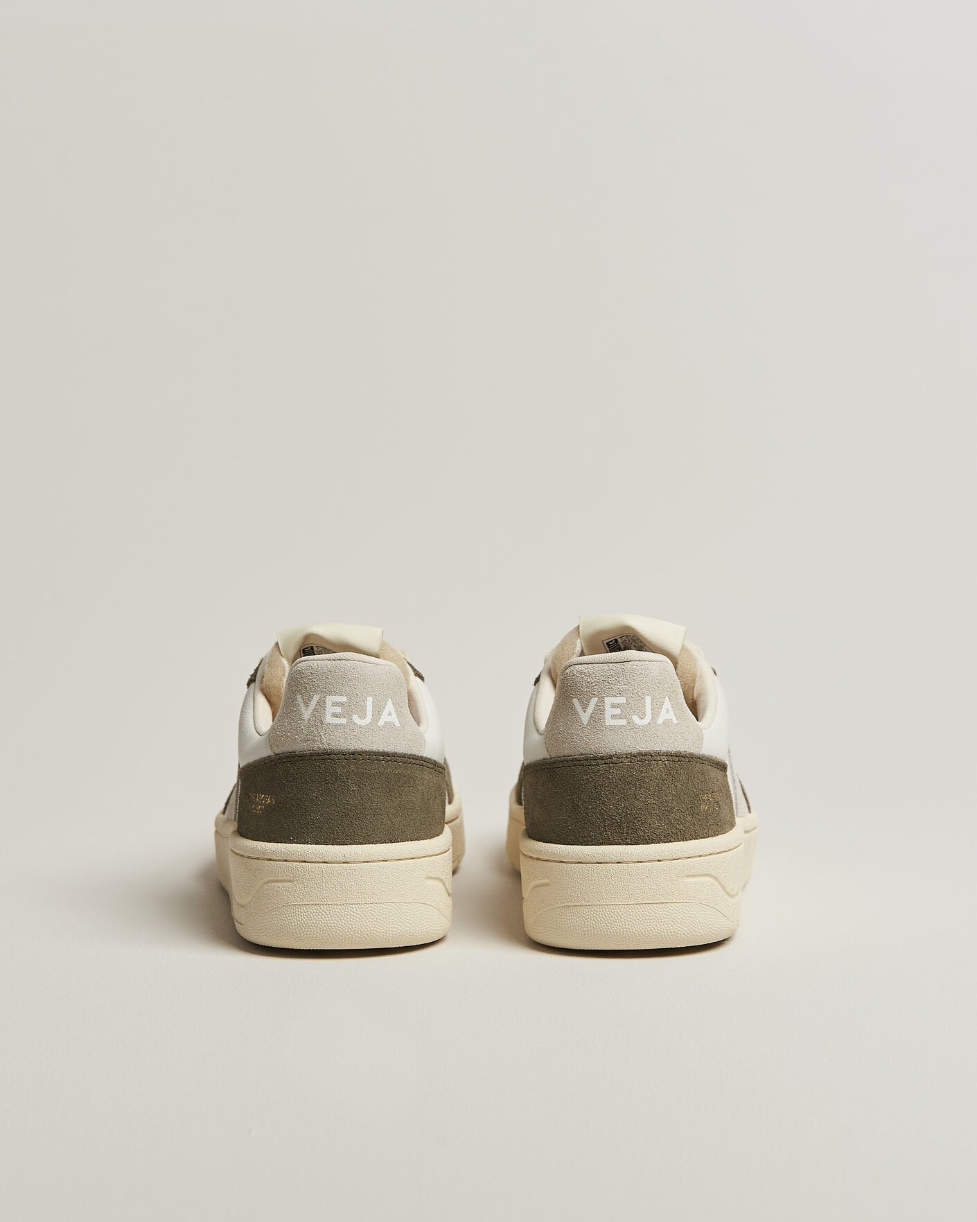 Mies | Tennarit | Veja | V-82 Sneaker White/Natural Khaki