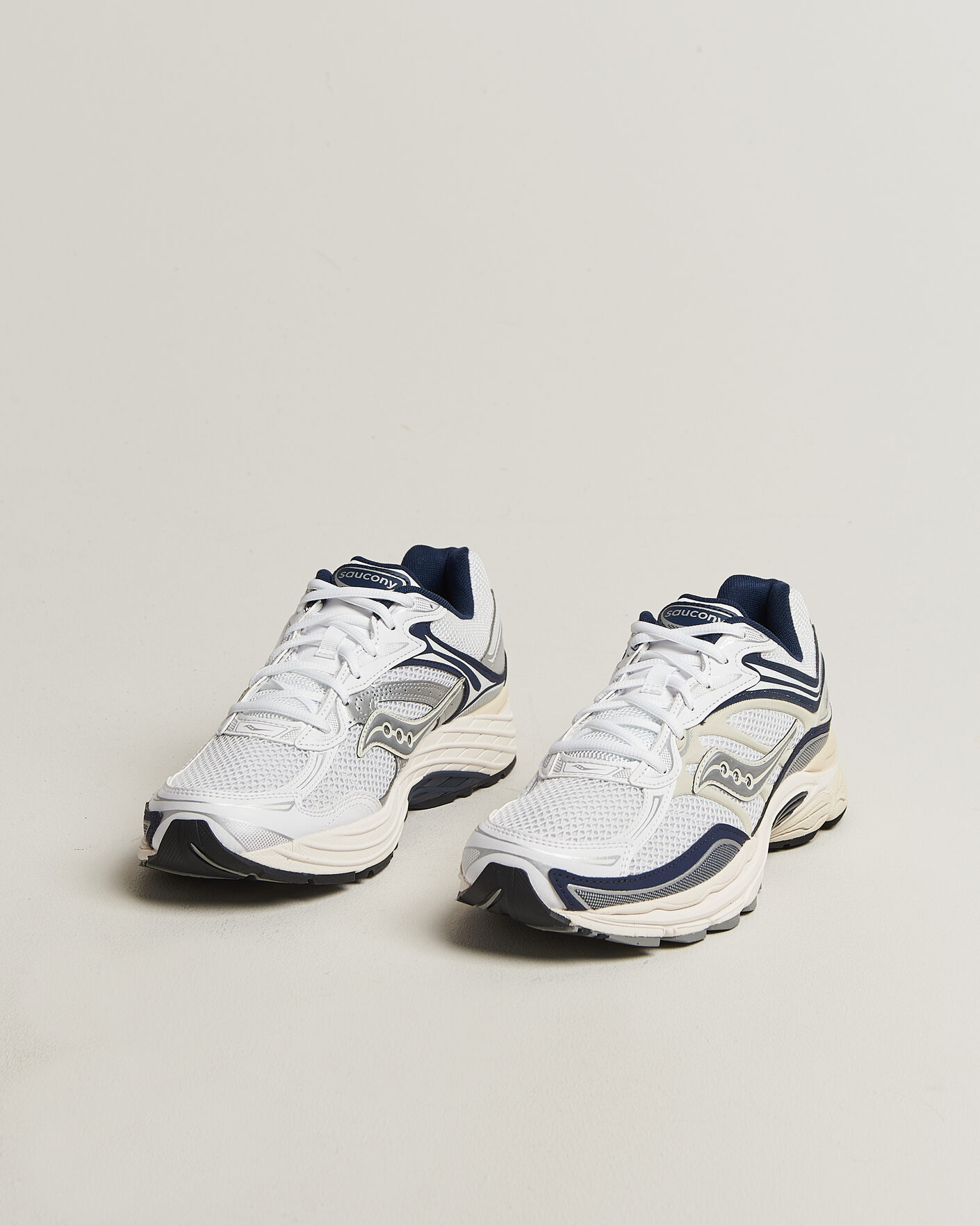 Mies | Tennarit | Saucony | Progrid Omni 9 Running Sneaker White/Navy