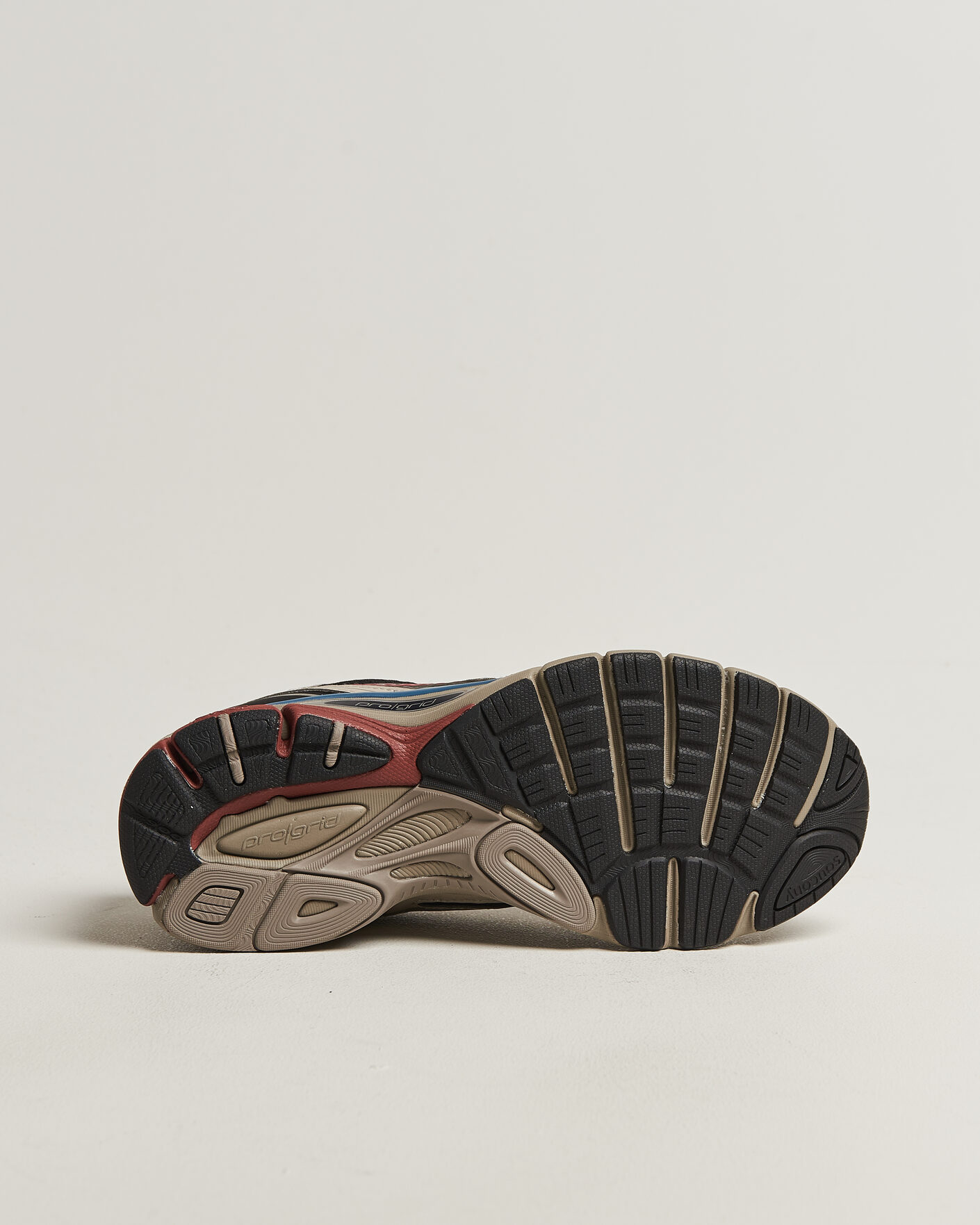 Mies | Tennarit | Saucony | Guide 7 Running Sneaker Taupe/Black