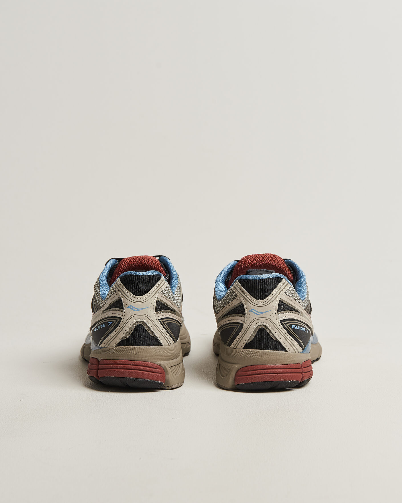 Mies | Tennarit | Saucony | Guide 7 Running Sneaker Taupe/Black