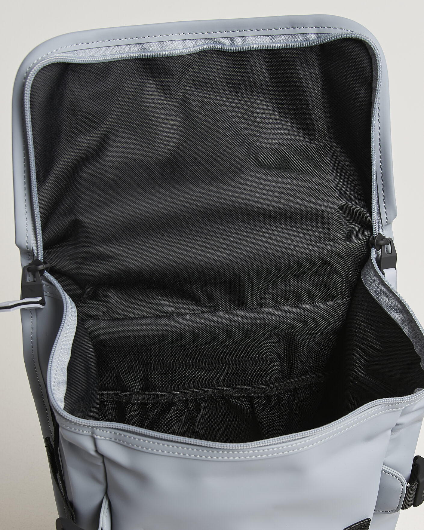 Mies | Laukut | RAINS | Trail Mountaineer Backpack Pool