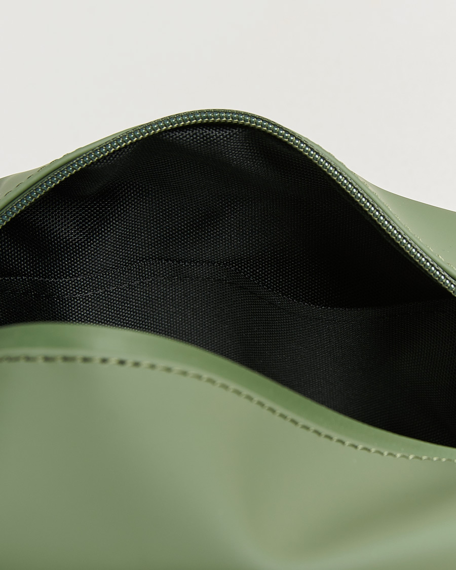 Mies | Laukut | RAINS | Washbag Small Well