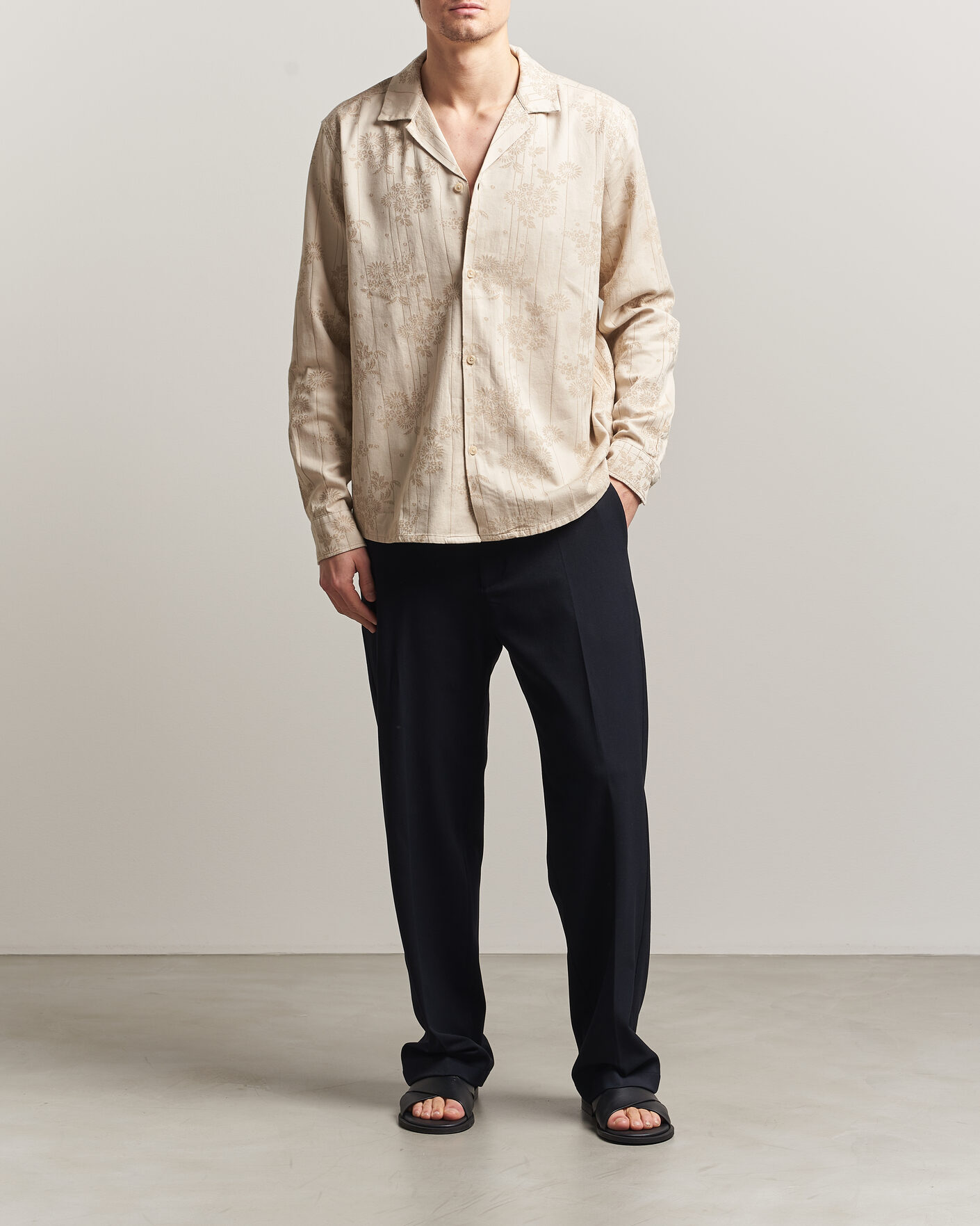 Mies | Kauluspaidat | LES DEUX | Jasper Flower Jaquard Shirt Oyster Grey/White
