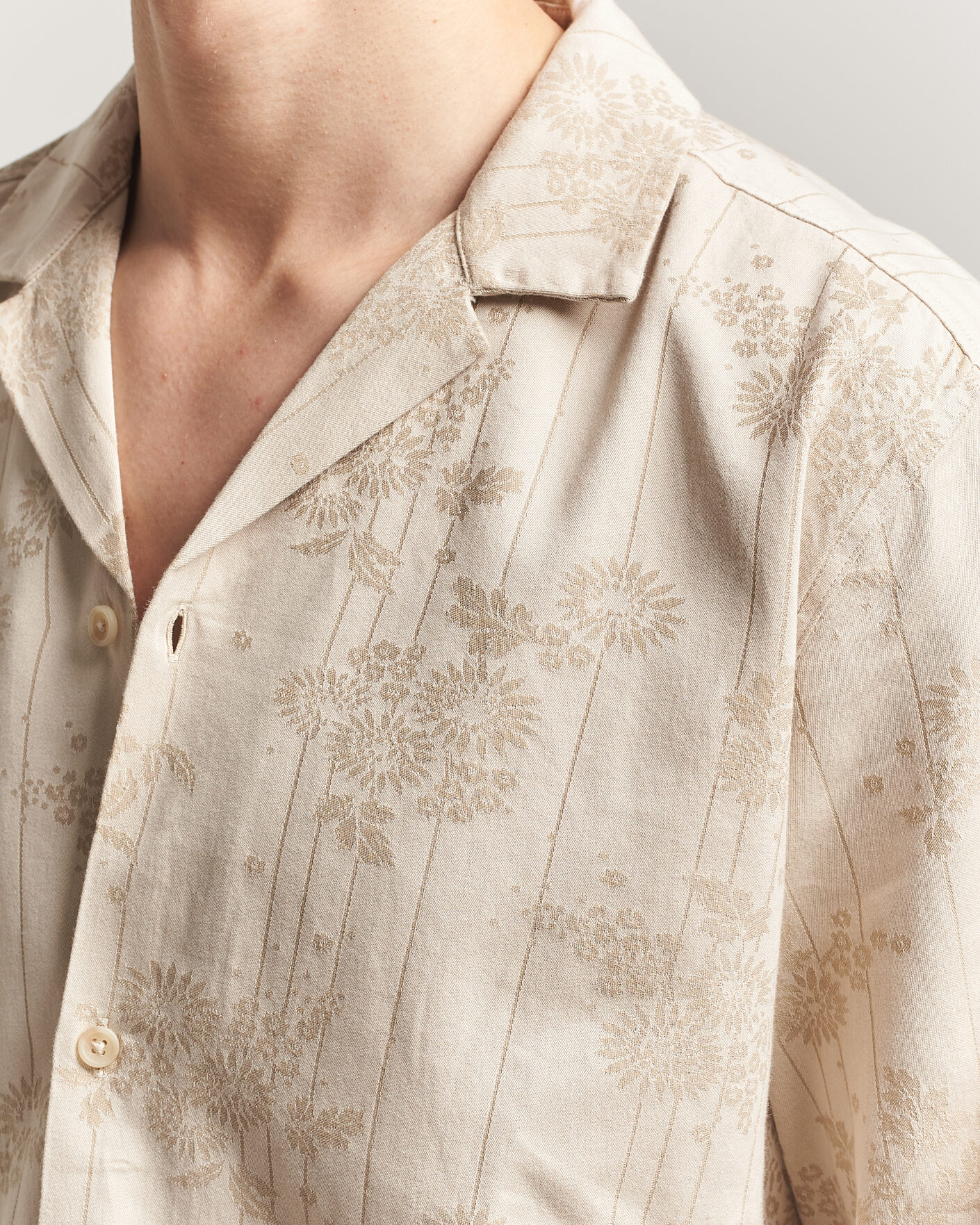 Mies | Kauluspaidat | LES DEUX | Jasper Flower Jaquard Shirt Oyster Grey/White