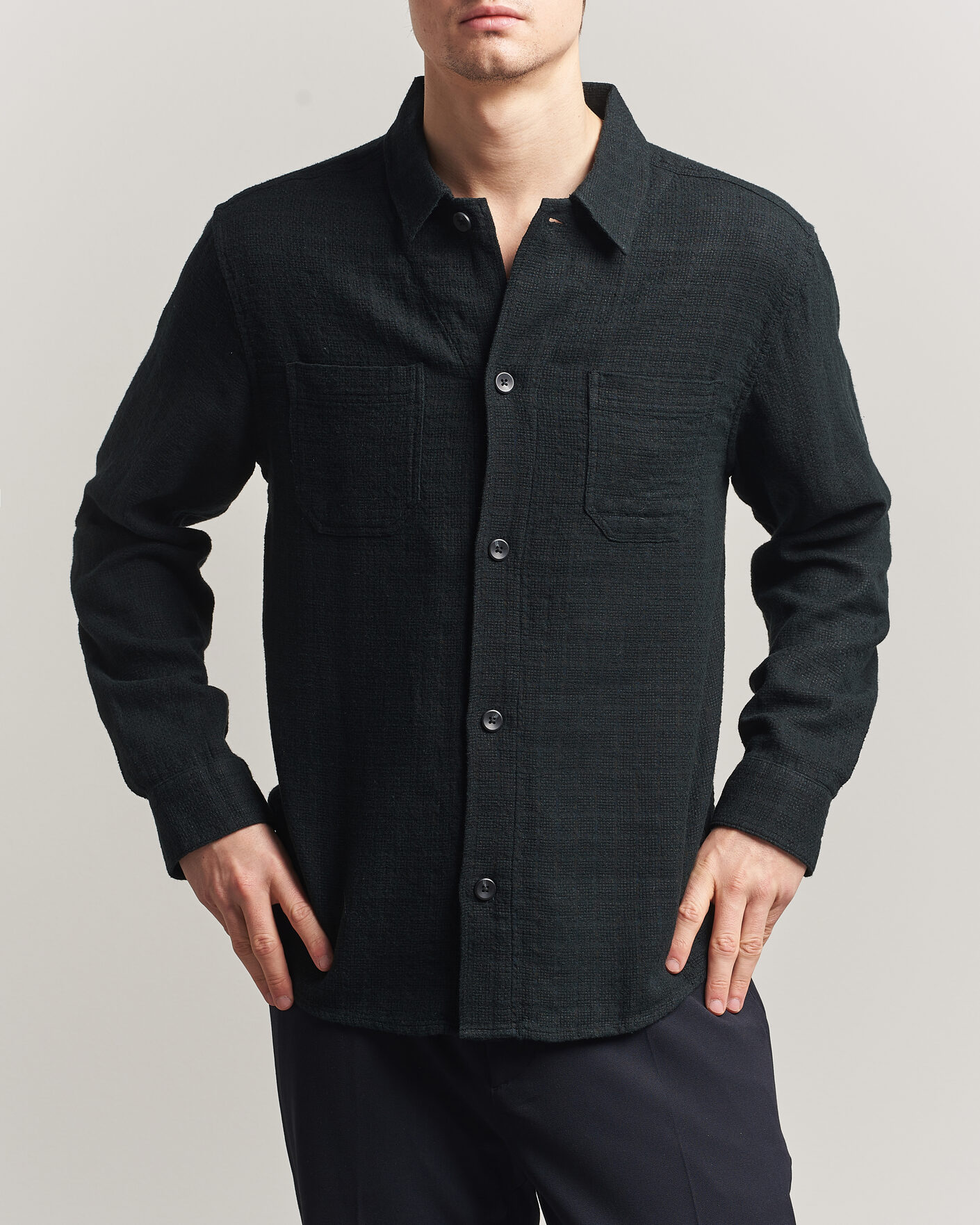 Mies | Kauluspaidat | LES DEUX | Hamilton Overshirt Black