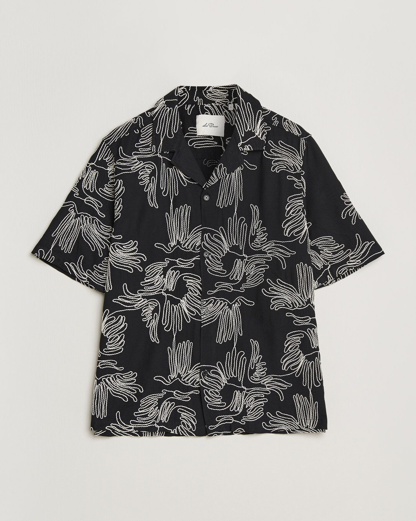 Mies | Kauluspaidat | LES DEUX | Liam AOE Flower Short Sleeve Shirt Black
