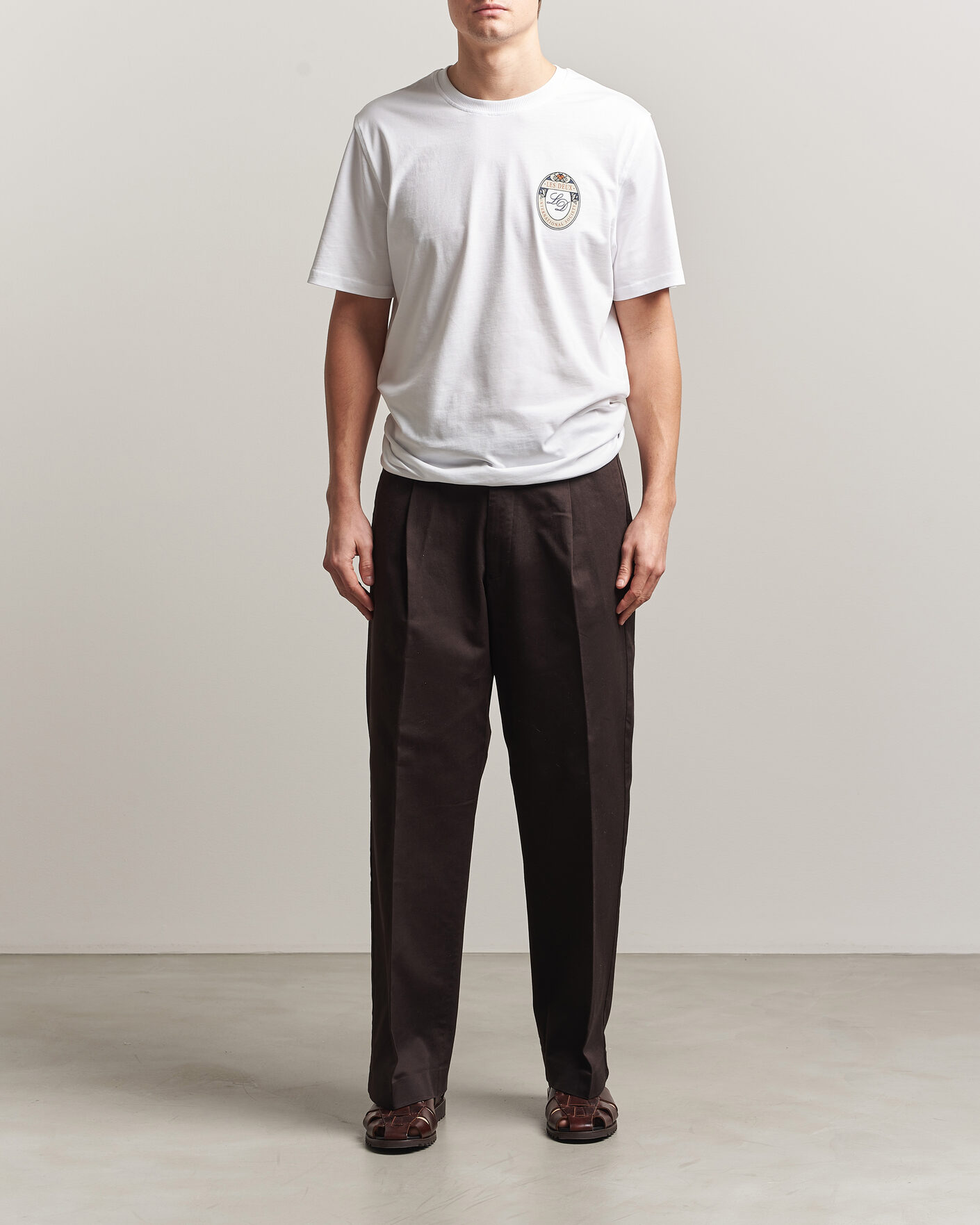 Mies | T-paidat | LES DEUX | Brday Emblem T-Shirt White