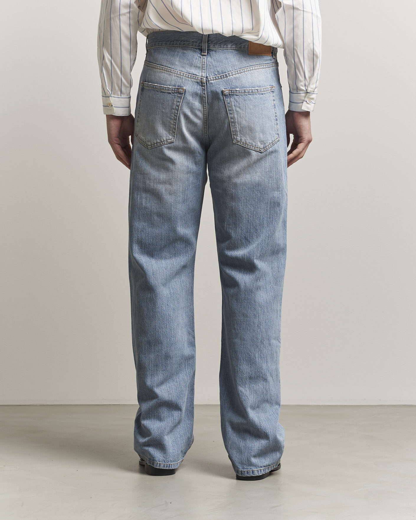 Mies | Farkut | Jeanerica | VM009 Vega Jeans Light Blue Righe