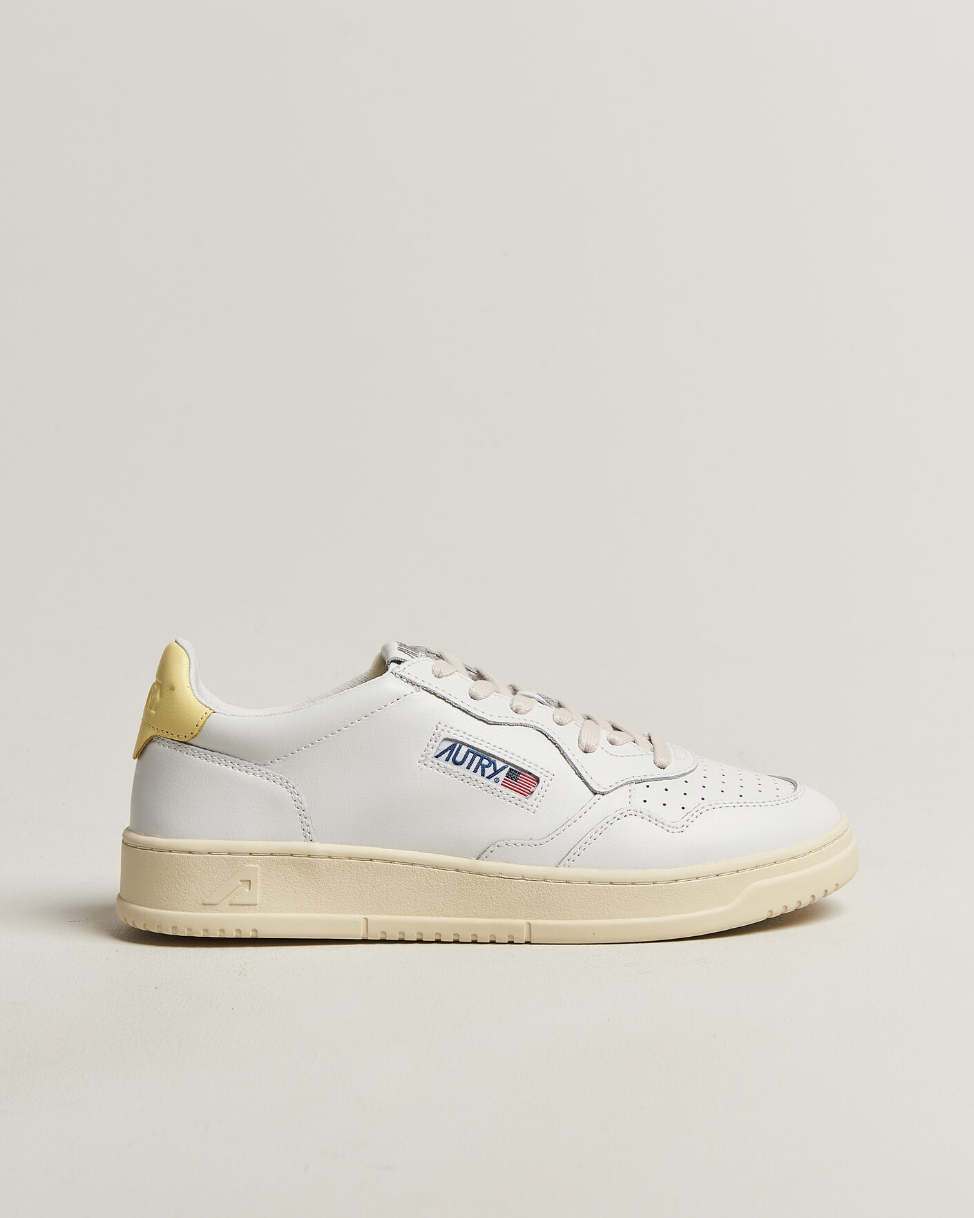 Mies | Tennarit | Autry | Medalist Low Sneaker White/Lemon Meringue