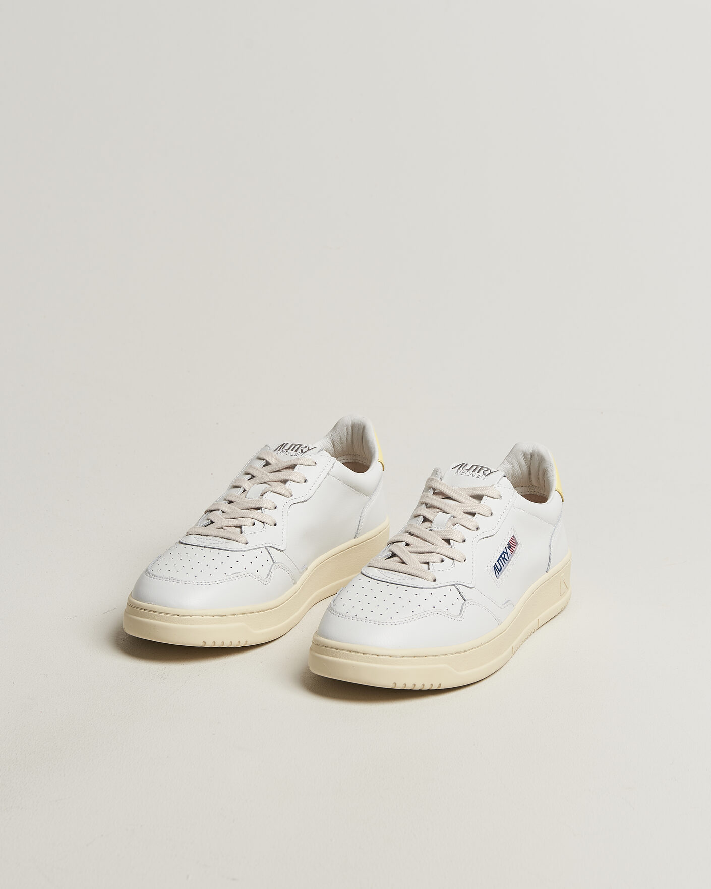 Mies | Tennarit | Autry | Medalist Low Sneaker White/Lemon Meringue