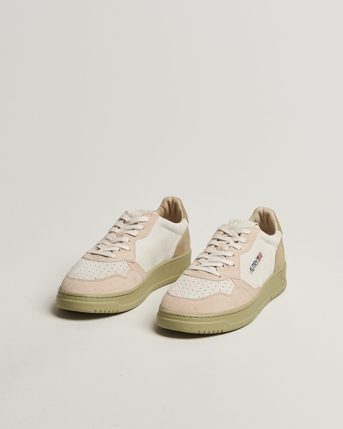 Mies | Tennarit | Autry | Medalist Low Suede Mix Sneaker Green/White/Sand
