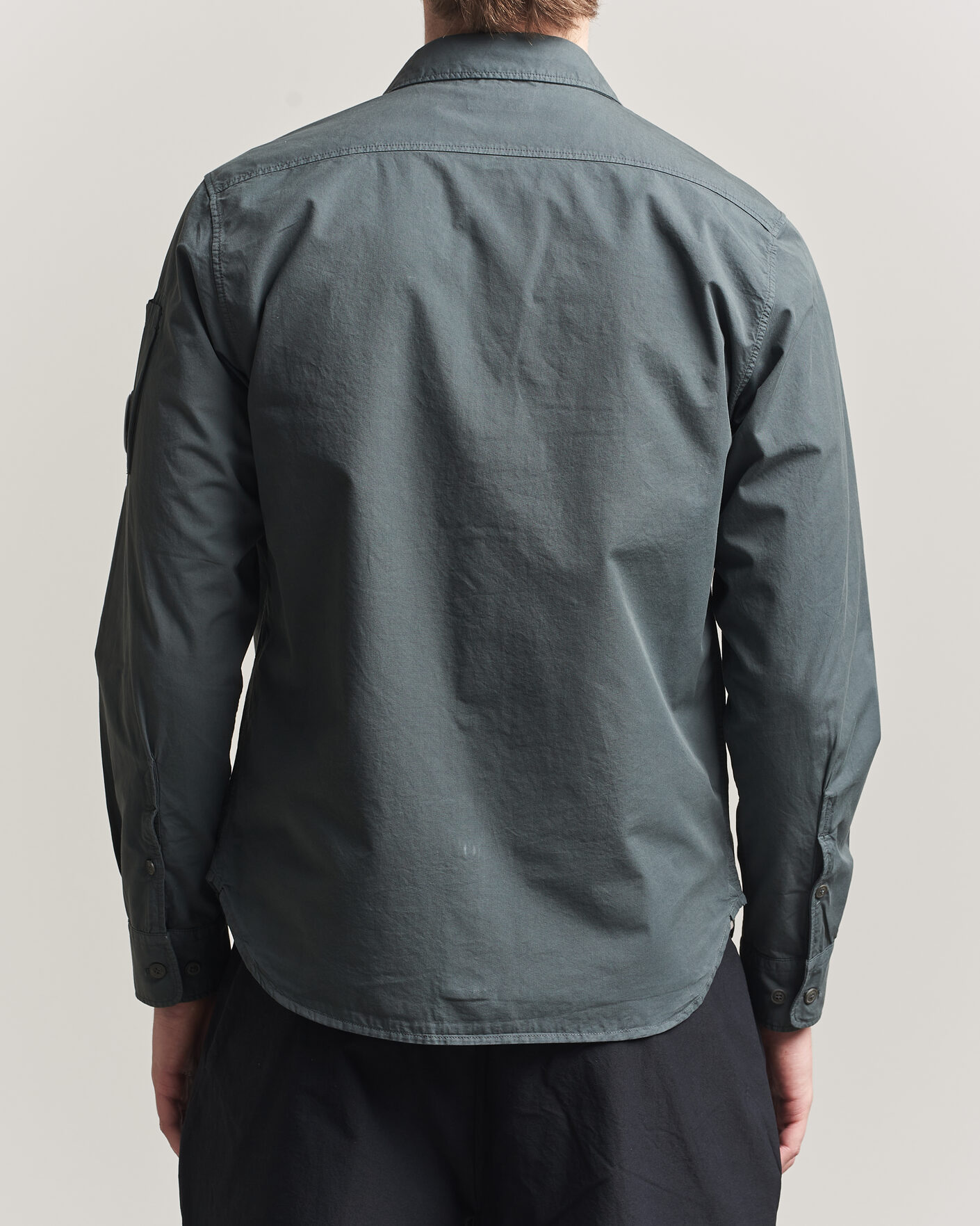 Mies | Kauluspaidat | C.P. Company | Organic Gabardine Pocket Shirt Dark Grey