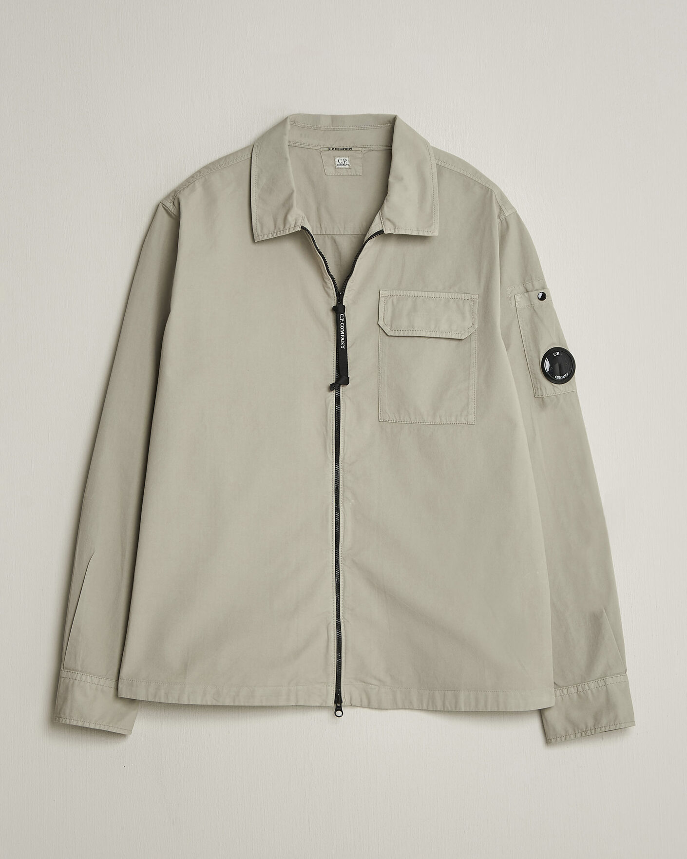 Mies | Kauluspaidat | C.P. Company | Garment Dyed Gabardine Zip Overshirt Light Grey