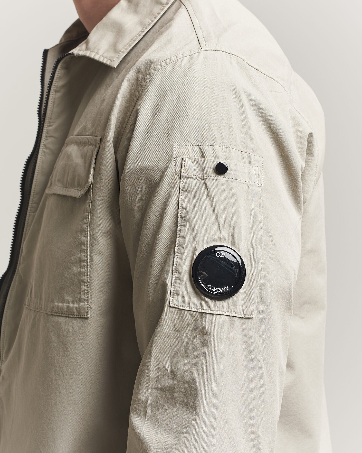 Mies | Kauluspaidat | C.P. Company | Garment Dyed Gabardine Zip Overshirt Light Grey
