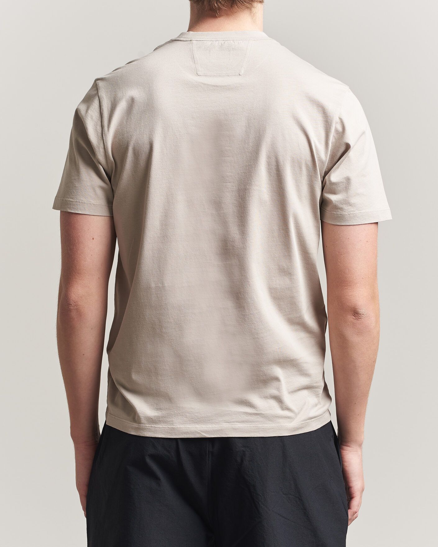 Mies | T-paidat | C.P. Company | Short Sleeve Small Logo T-Shirt Light Grey