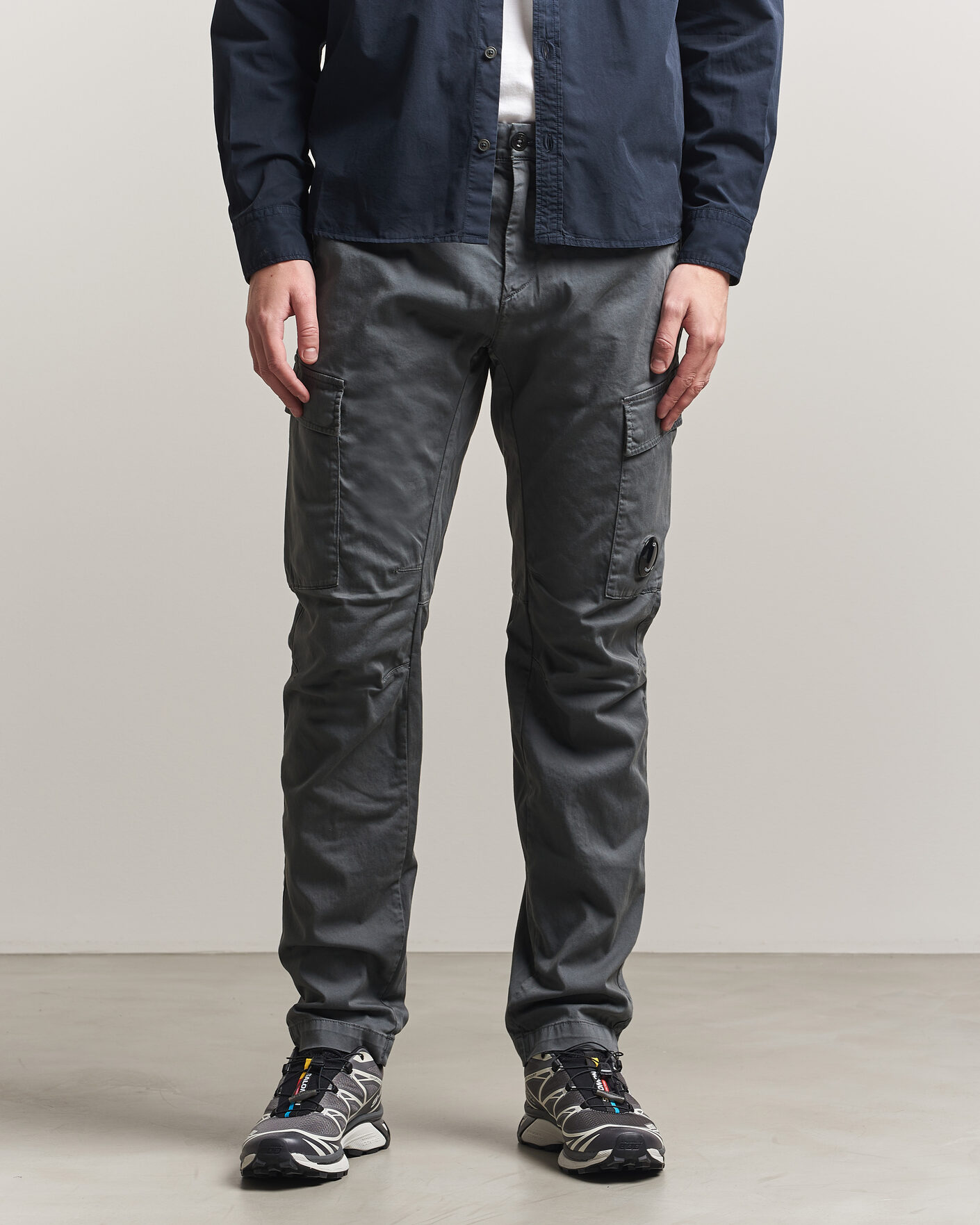 Mies | Housut | C.P. Company | Satin Stretch Cargo Pants Dark Grey