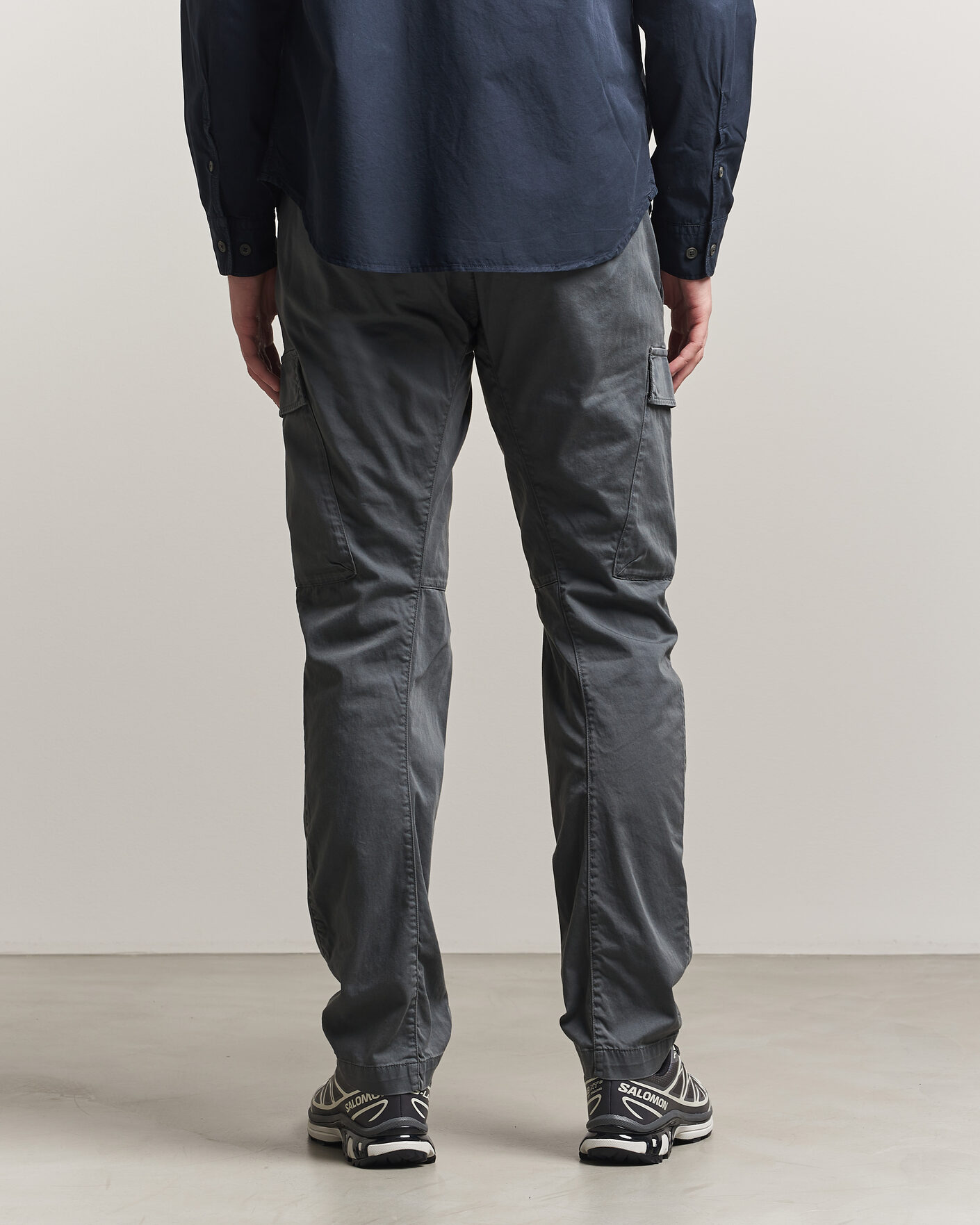 Mies | Housut | C.P. Company | Satin Stretch Cargo Pants Dark Grey