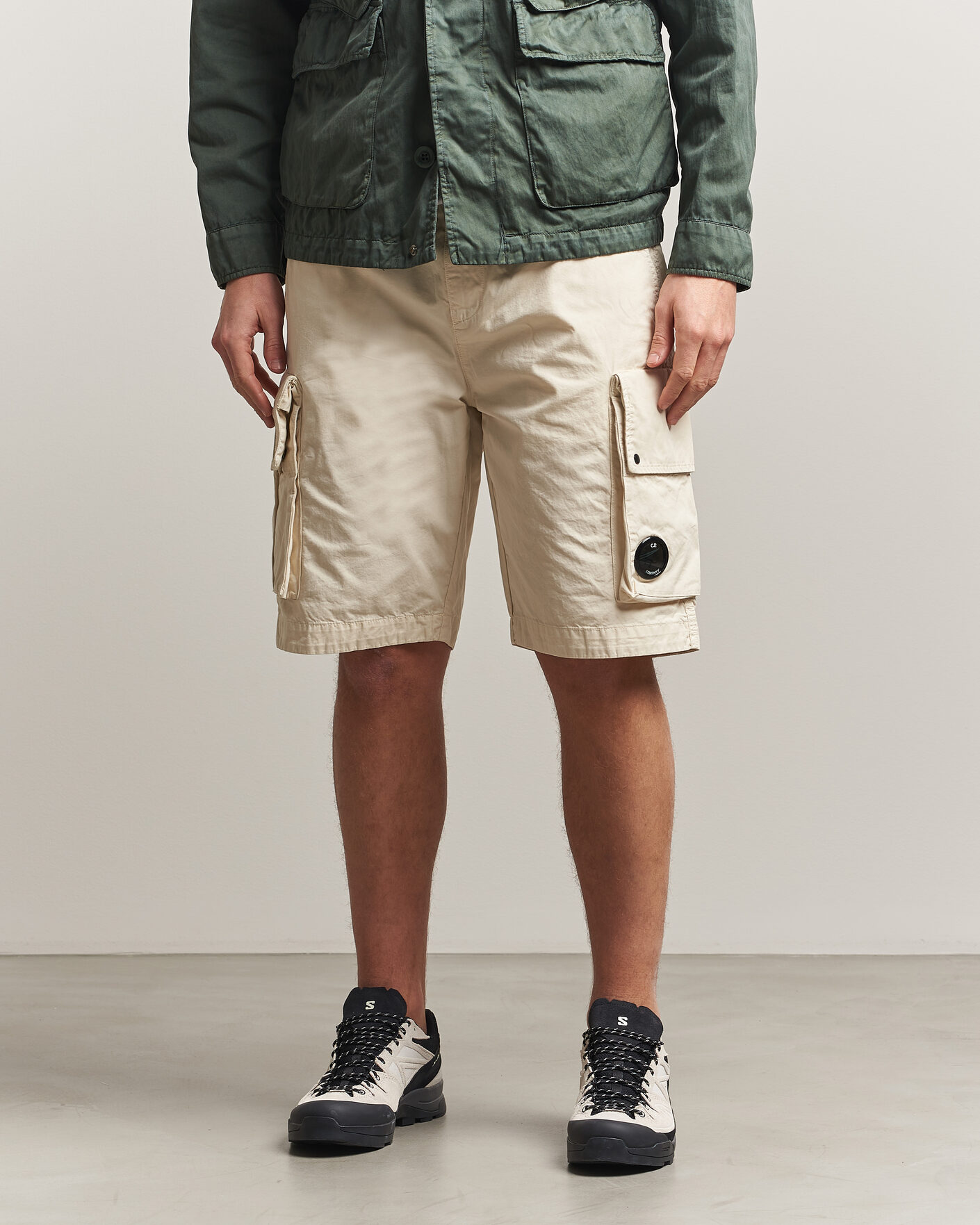 Mies | Shortsit | C.P. Company | Cotton Gabardine Cargo Shorts Cream