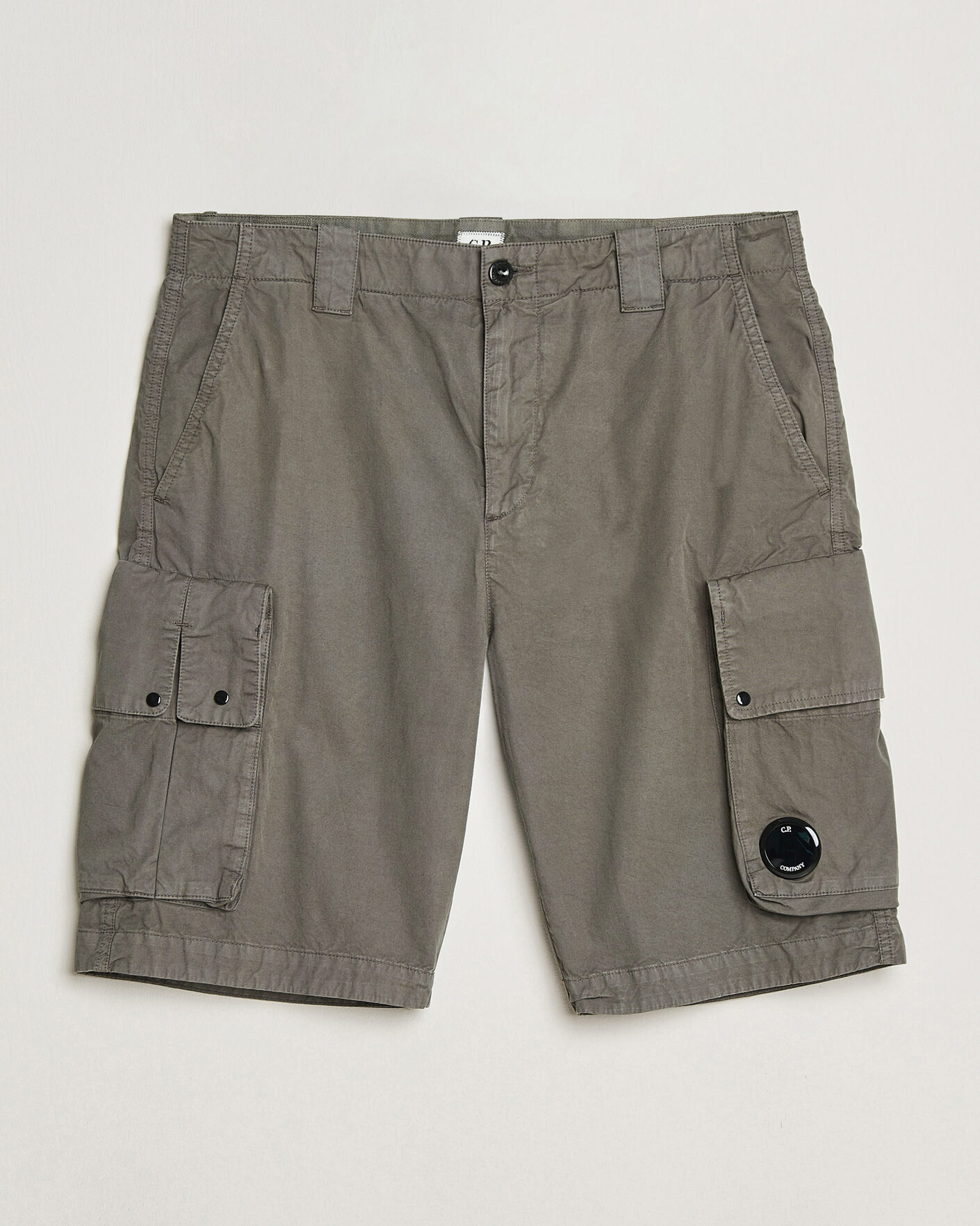 Mies | Shortsit | C.P. Company | Cotton Gabardine Cargo Shorts Washed Black