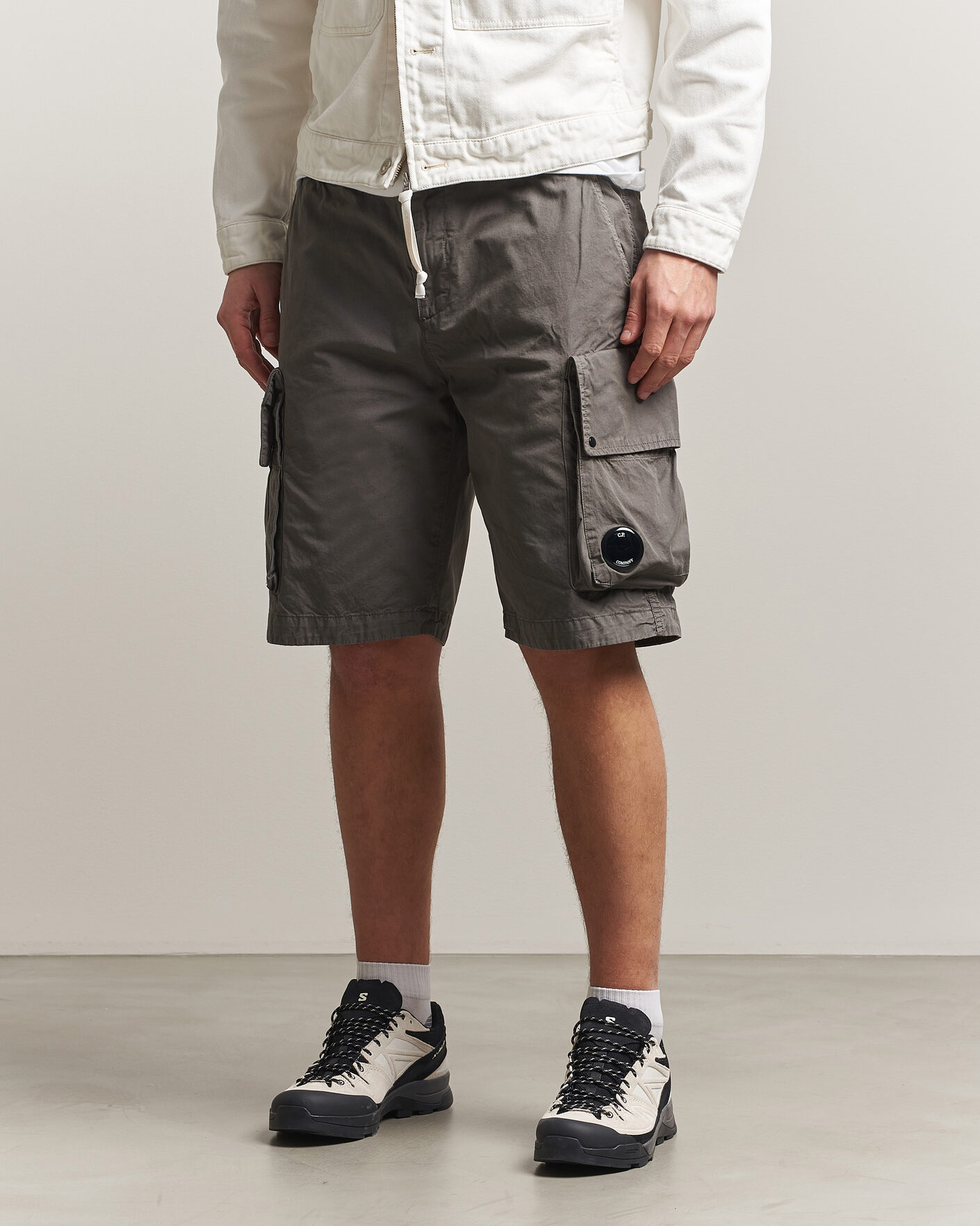 Mies | Shortsit | C.P. Company | Cotton Gabardine Cargo Shorts Washed Black