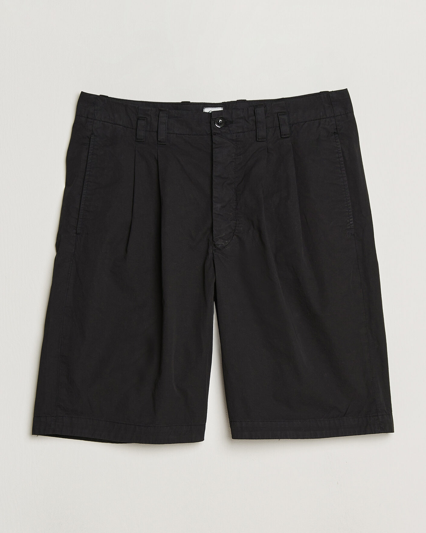 Mies | Shortsit | C.P. Company | Cotton Gabardine Pleated Loose Shorts Black