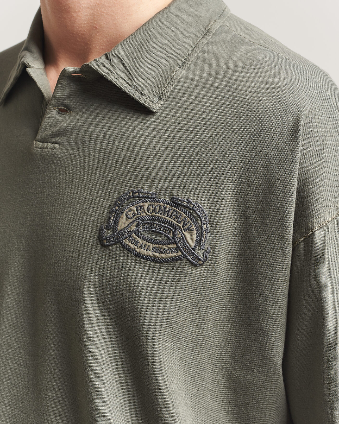 Mies | Pikeet | C.P. Company | Boxy Fit Cotton Logo Polo Dark Green