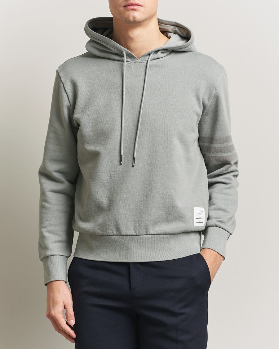 Mies | Puserot | Thom Browne | Overdyed 4-Bar Hoodie Light Grey