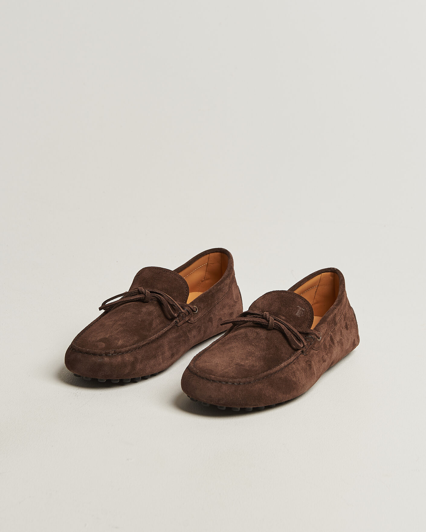 Mies | Mokkasiinit | Tod's | Lacetto Gommino Carshoe Dark Brown Suede