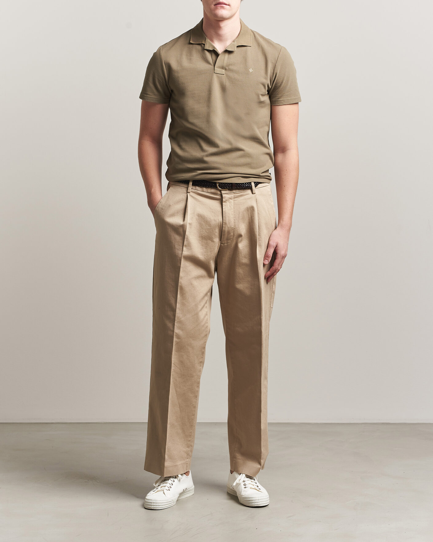 Mies | Pikeet | Morris | Dylan Pique Olive